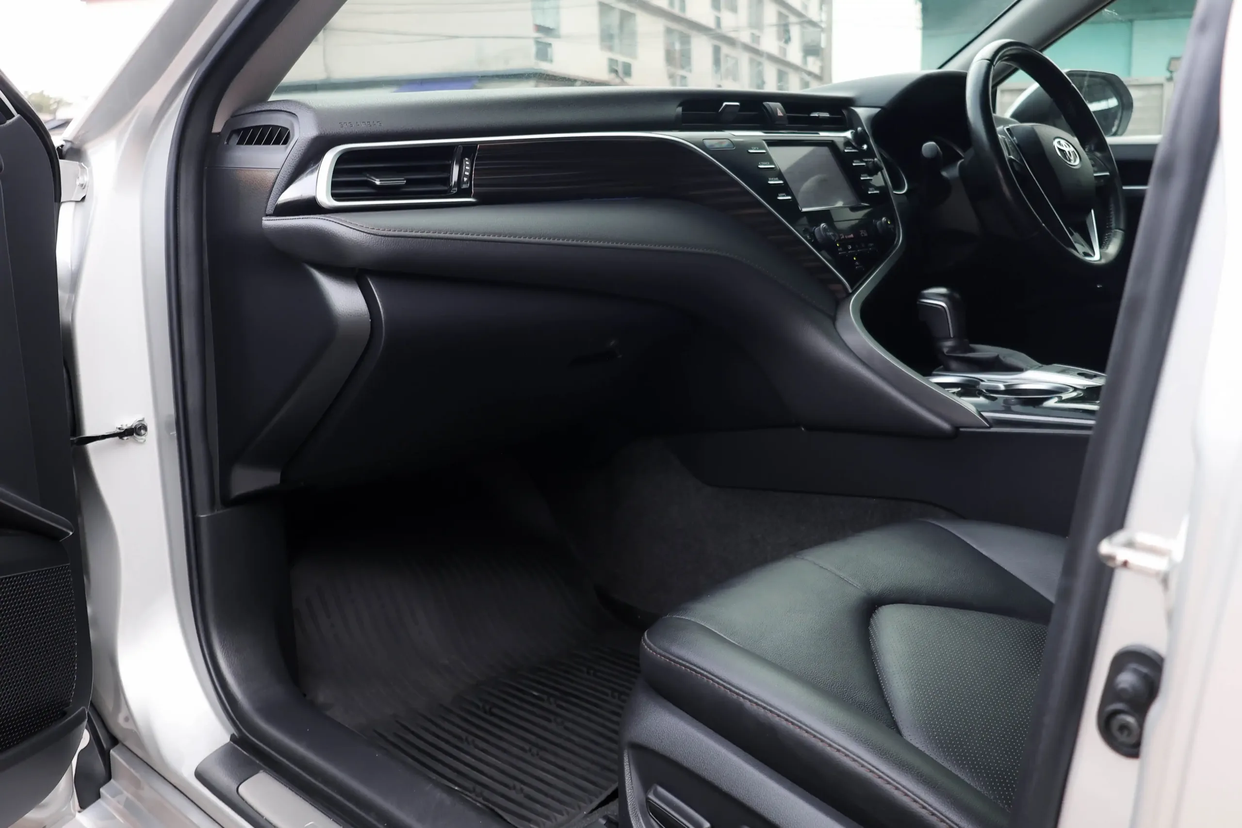 2021 Toyota CAMRY 2.0 (ปี 18-24) G Sedan - Image 19