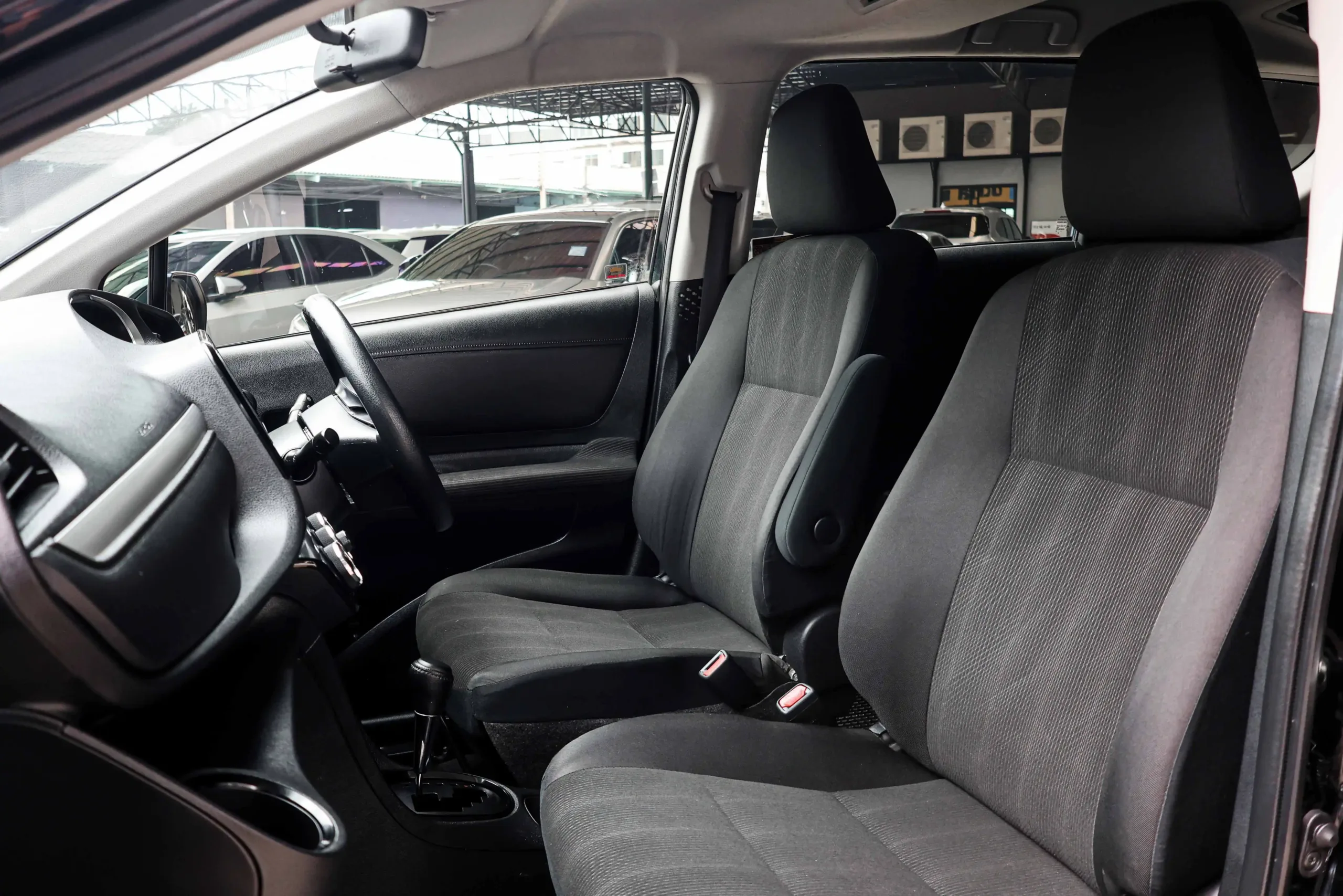 2021 Toyota SIENTA 1.5 (ปี 16-23) G Wagon - Image 16