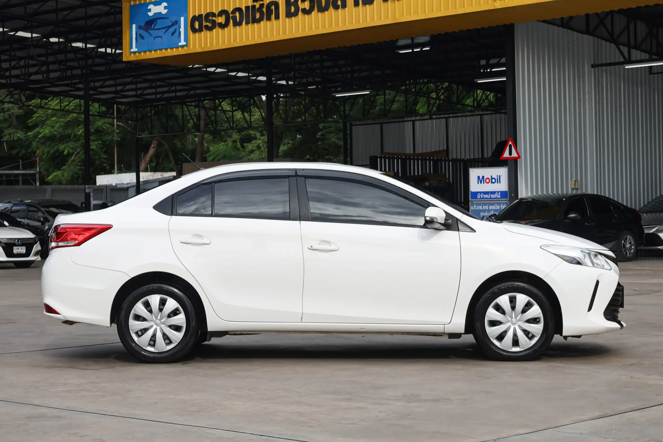 2021 Toyota VIOS 1.5 (ปี 17-22) Entry Sedan #1ขฒ-3258 - Image 7