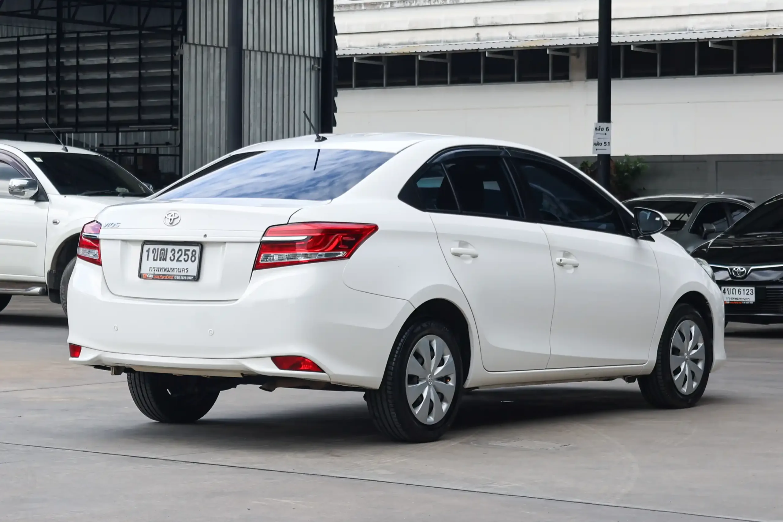 2021 Toyota VIOS 1.5 (ปี 17-22) Entry Sedan #1ขฒ-3258 - Image 6