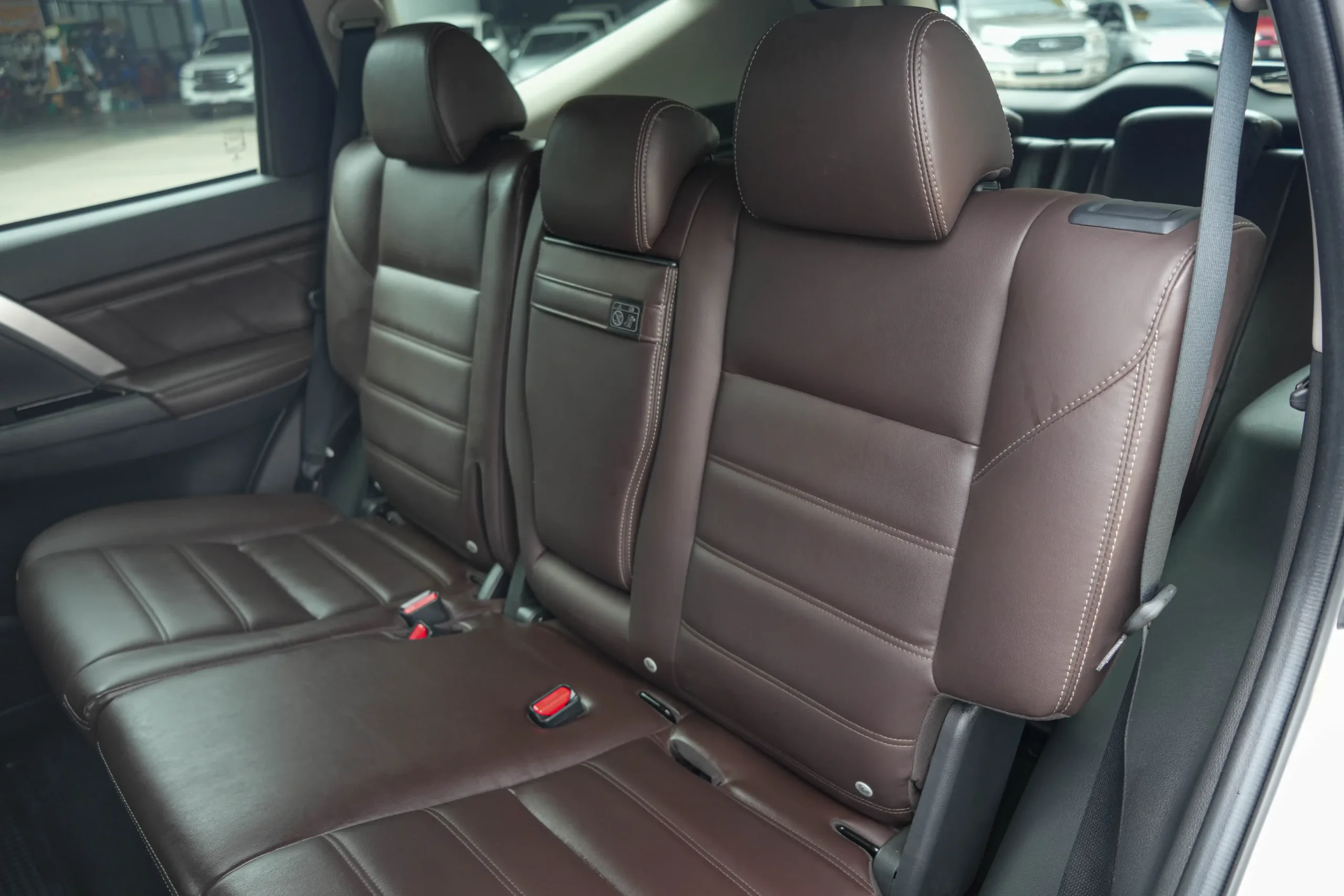 2023 Mitsubishi PAJERO SPORT 2.4 (ปี 19-25) GT SUV #4ขท-3137 - Image 25