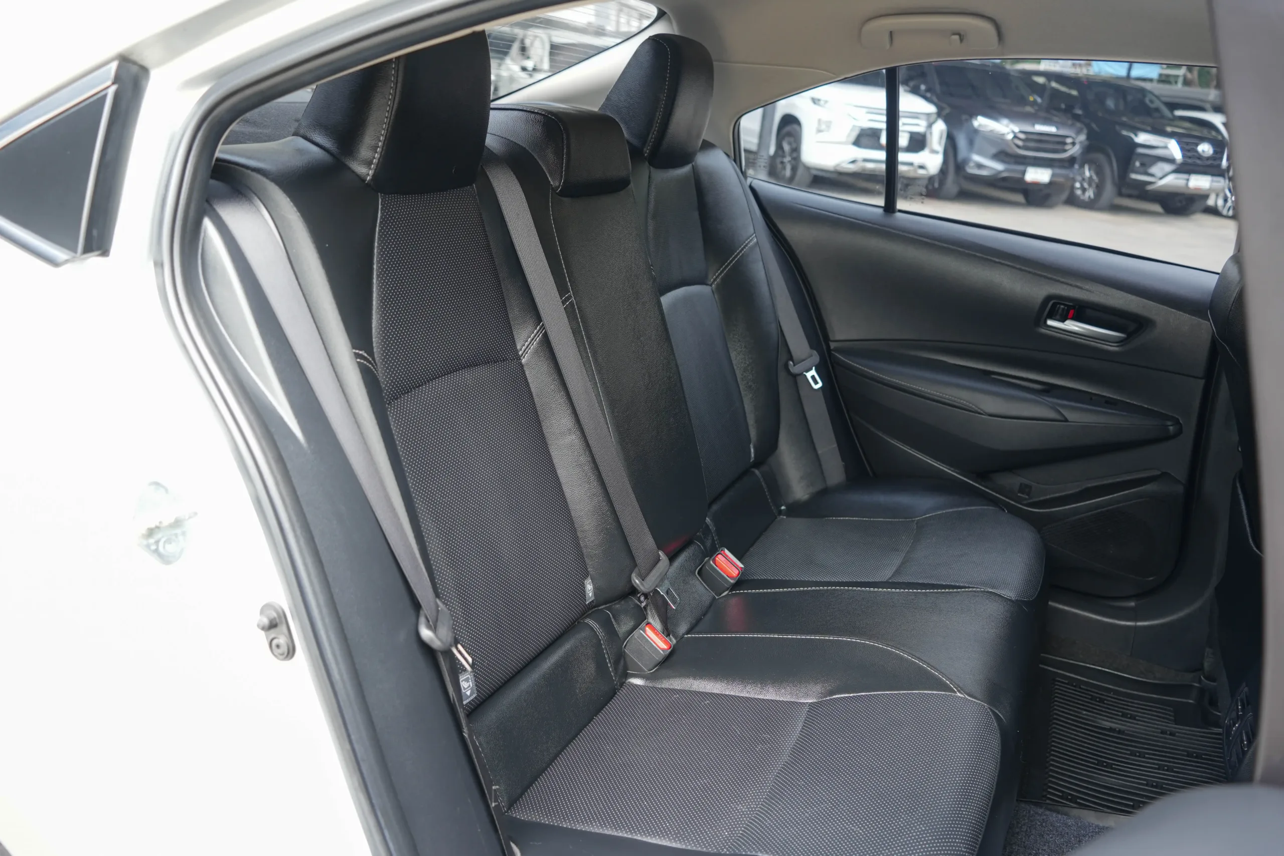 2021 Toyota Corolla Altis 1.6 (ปี 19-25) G Sedan #2ขจ-4330 - Image 15