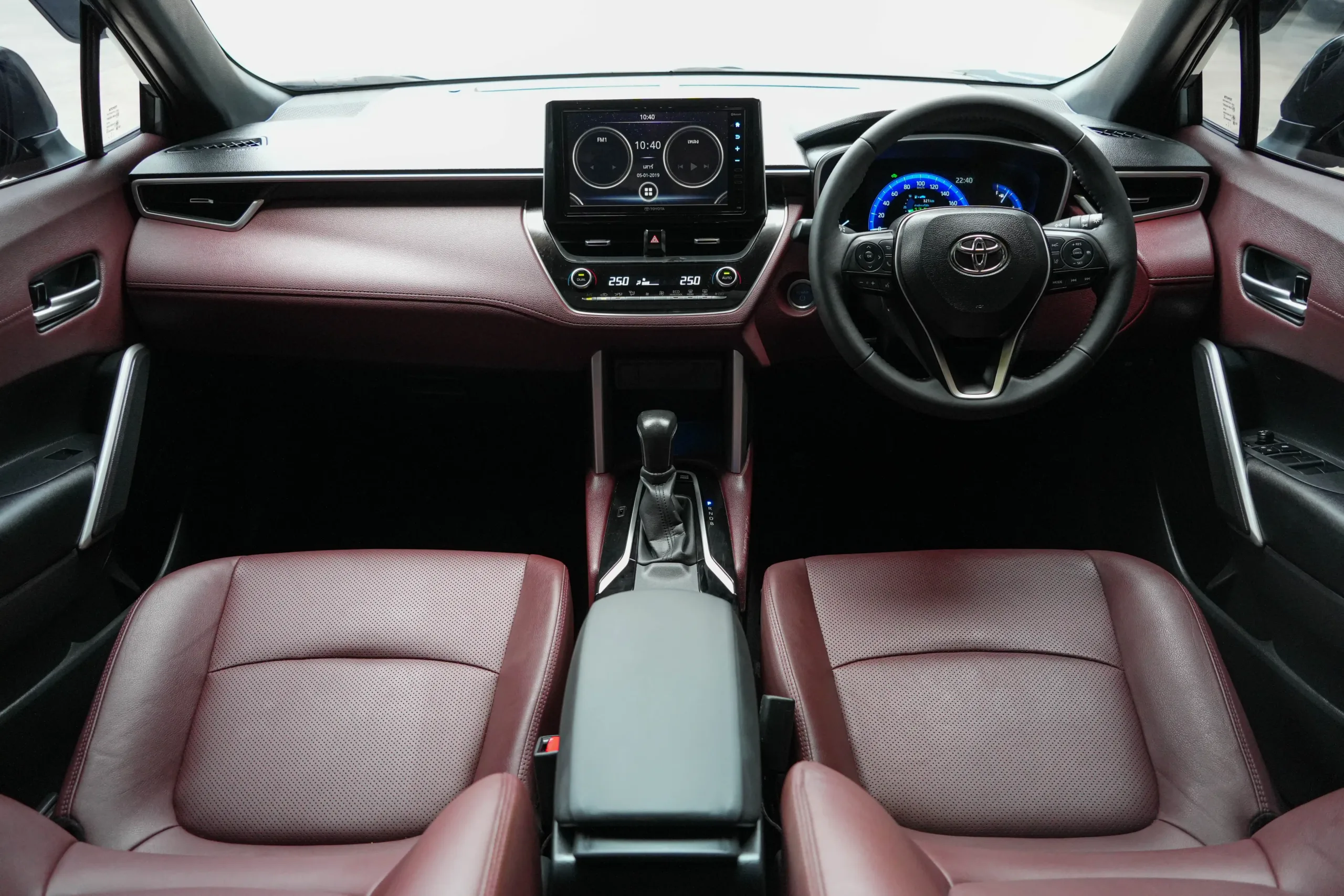 2023 Toyota Corolla Cross 1.8 (ปี 20-26) Hybrid Premium Safety SUV #4ขธ-3677 - Image 33