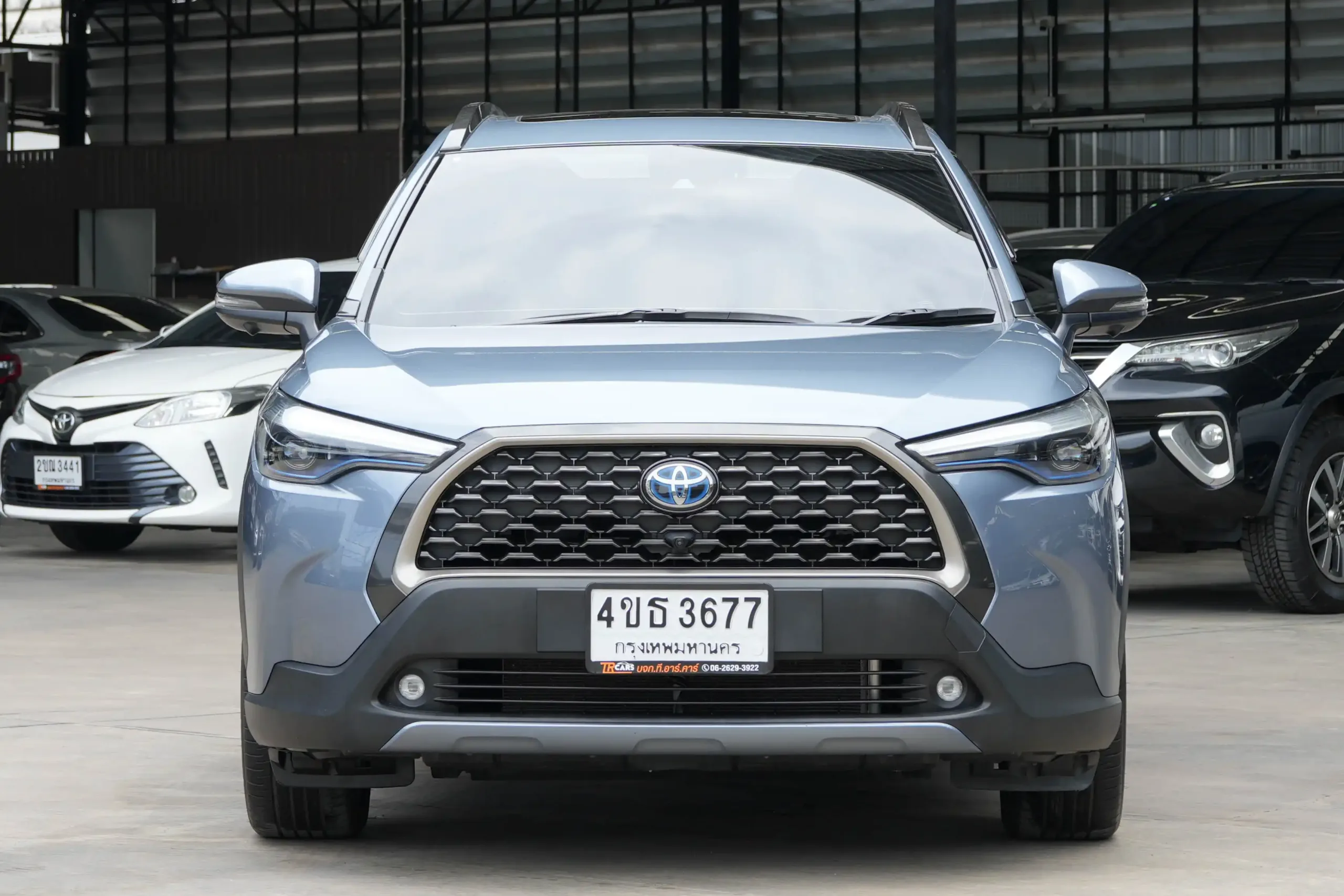 2023 Toyota Corolla Cross 1.8 (ปี 20-26) Hybrid Premium Safety SUV #4ขธ-3677 - Image 3