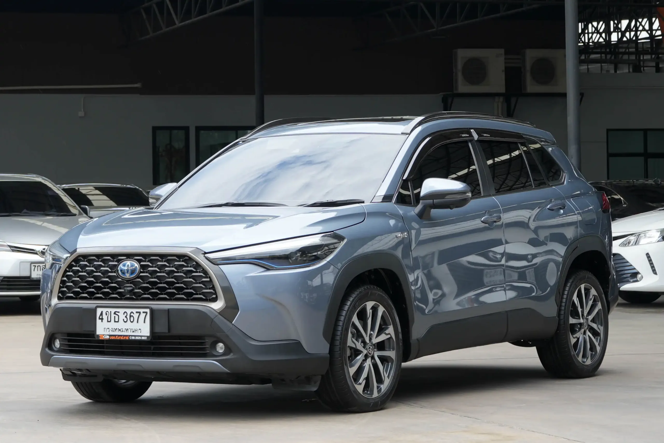 2023 Toyota Corolla Cross 1.8 (ปี 20-26) Hybrid Premium Safety SUV #4ขธ-3677 - Image 4