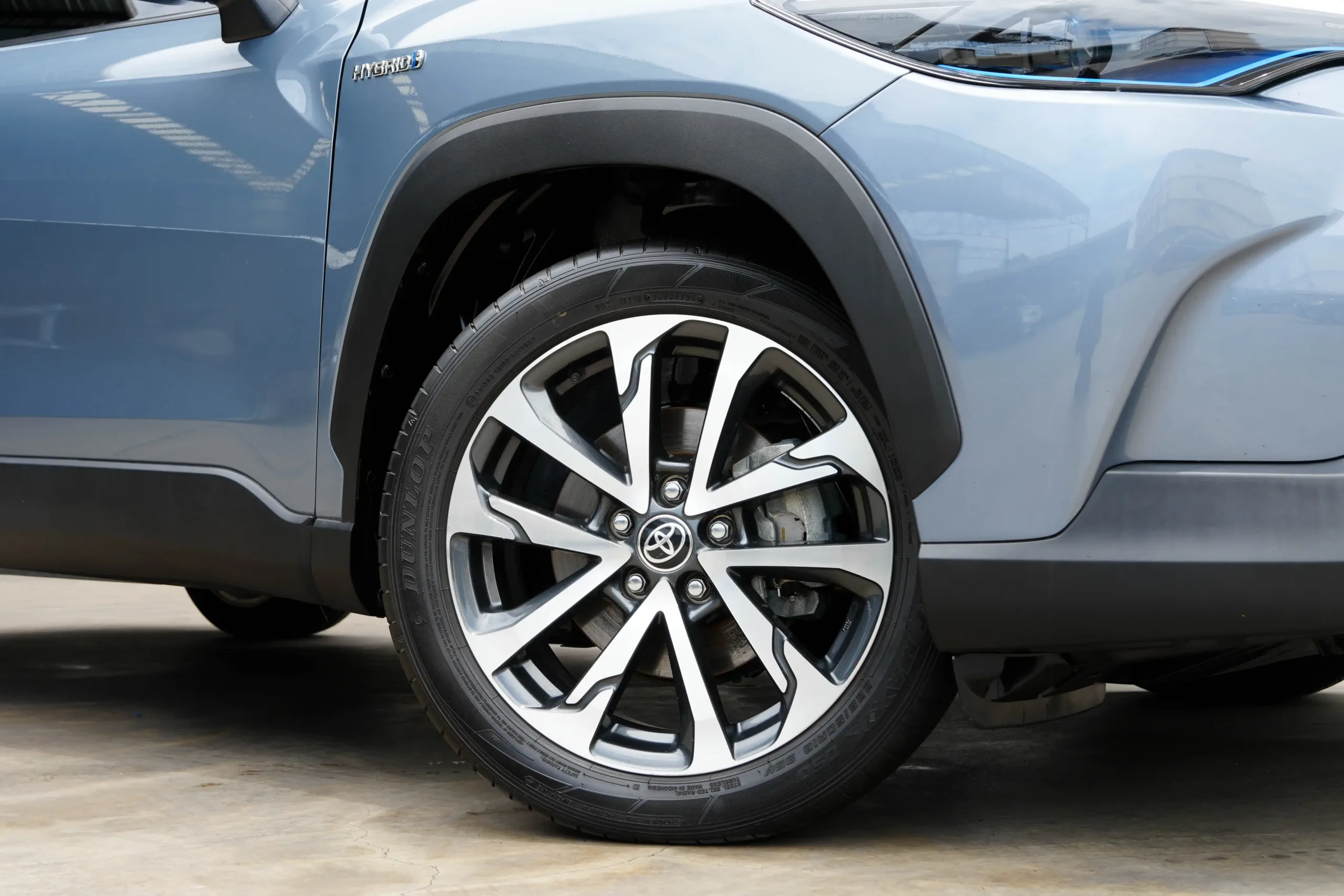 2023 Toyota Corolla Cross 1.8 (ปี 20-26) Hybrid Premium Safety SUV #4ขธ-3677 - Image 7