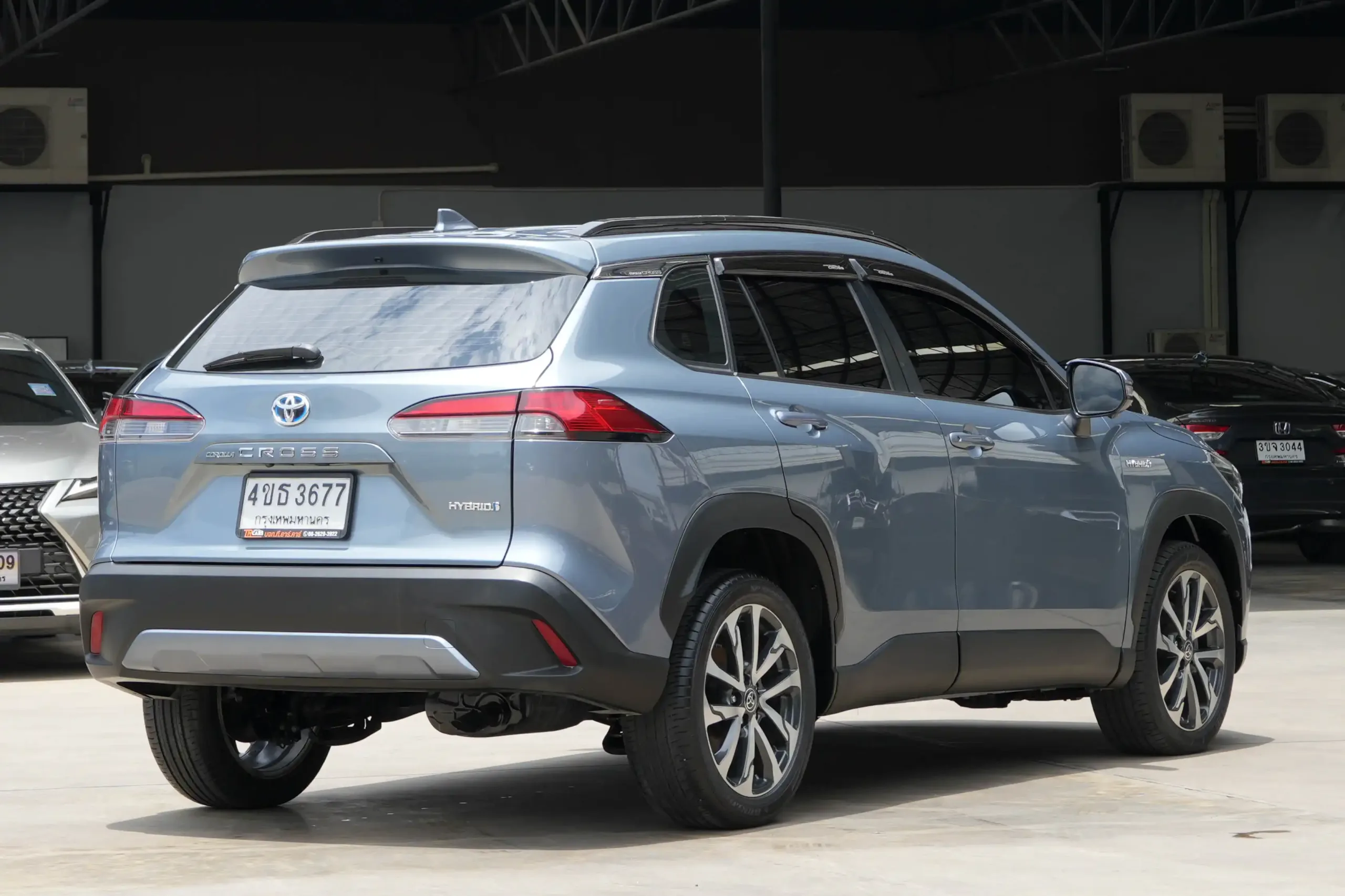 2023 Toyota Corolla Cross 1.8 (ปี 20-26) Hybrid Premium Safety SUV #4ขธ-3677 - Image 10