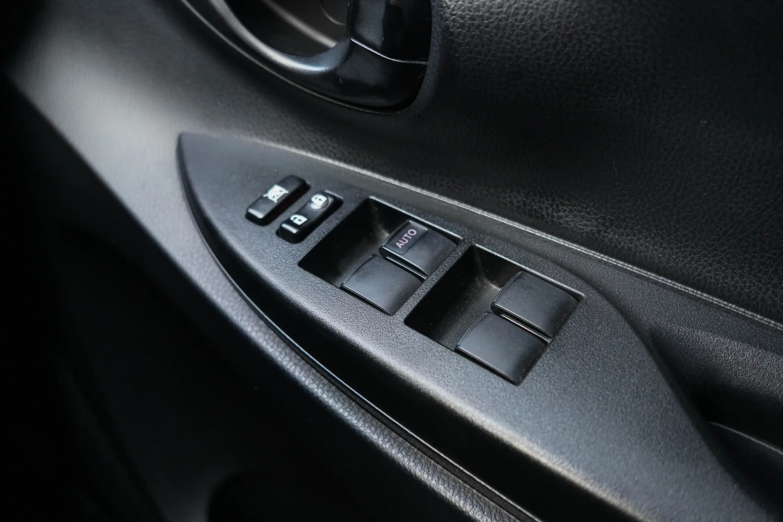 2015 Toyota YARIS 1.2 (ปี 13-17) E Hatchback #4กย-2634 - Image 15
