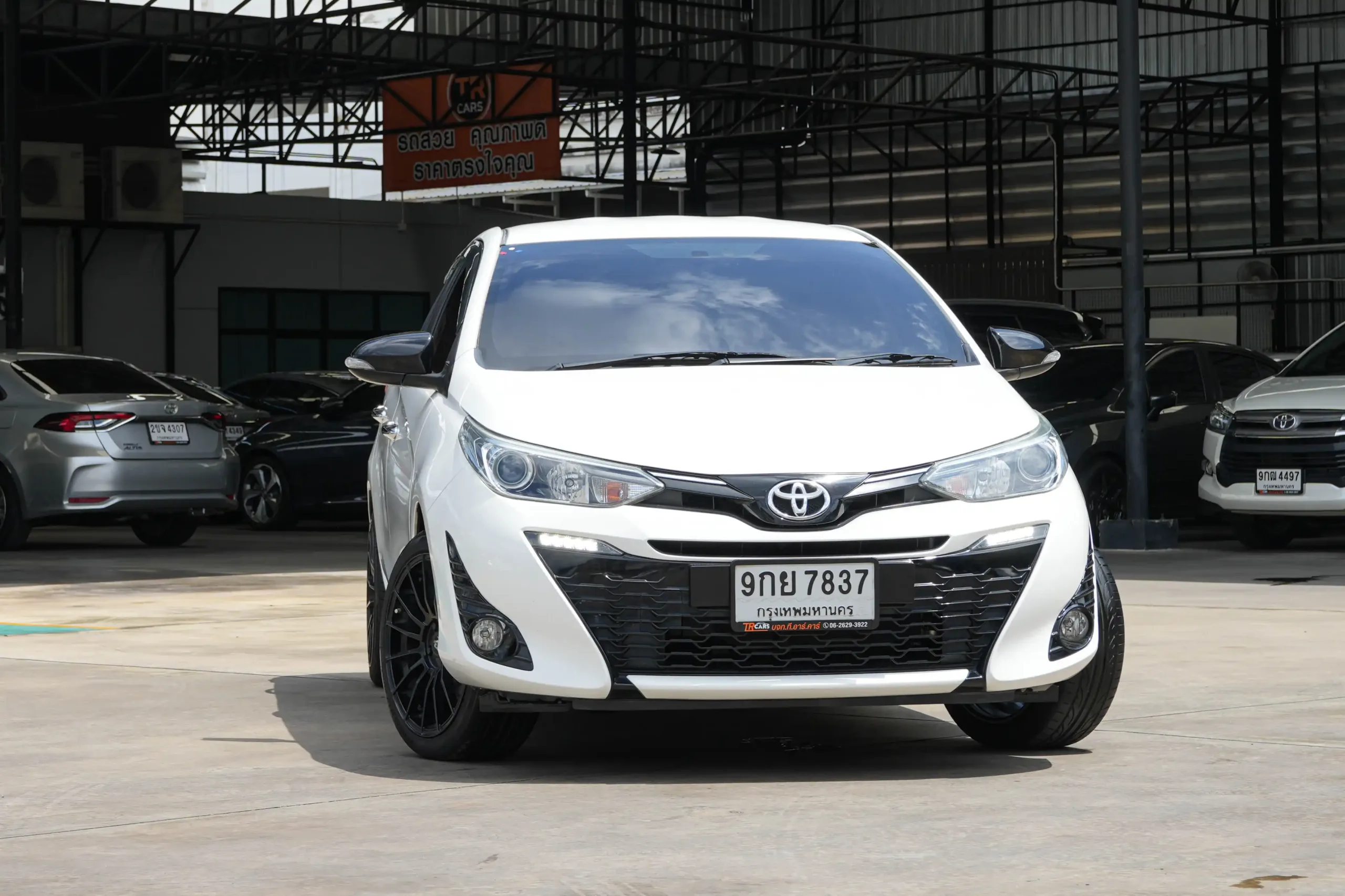 2020 Toyota YARIS 1.2 (ปี 17-25) High Hatchback #9กย-7837 - Image 10