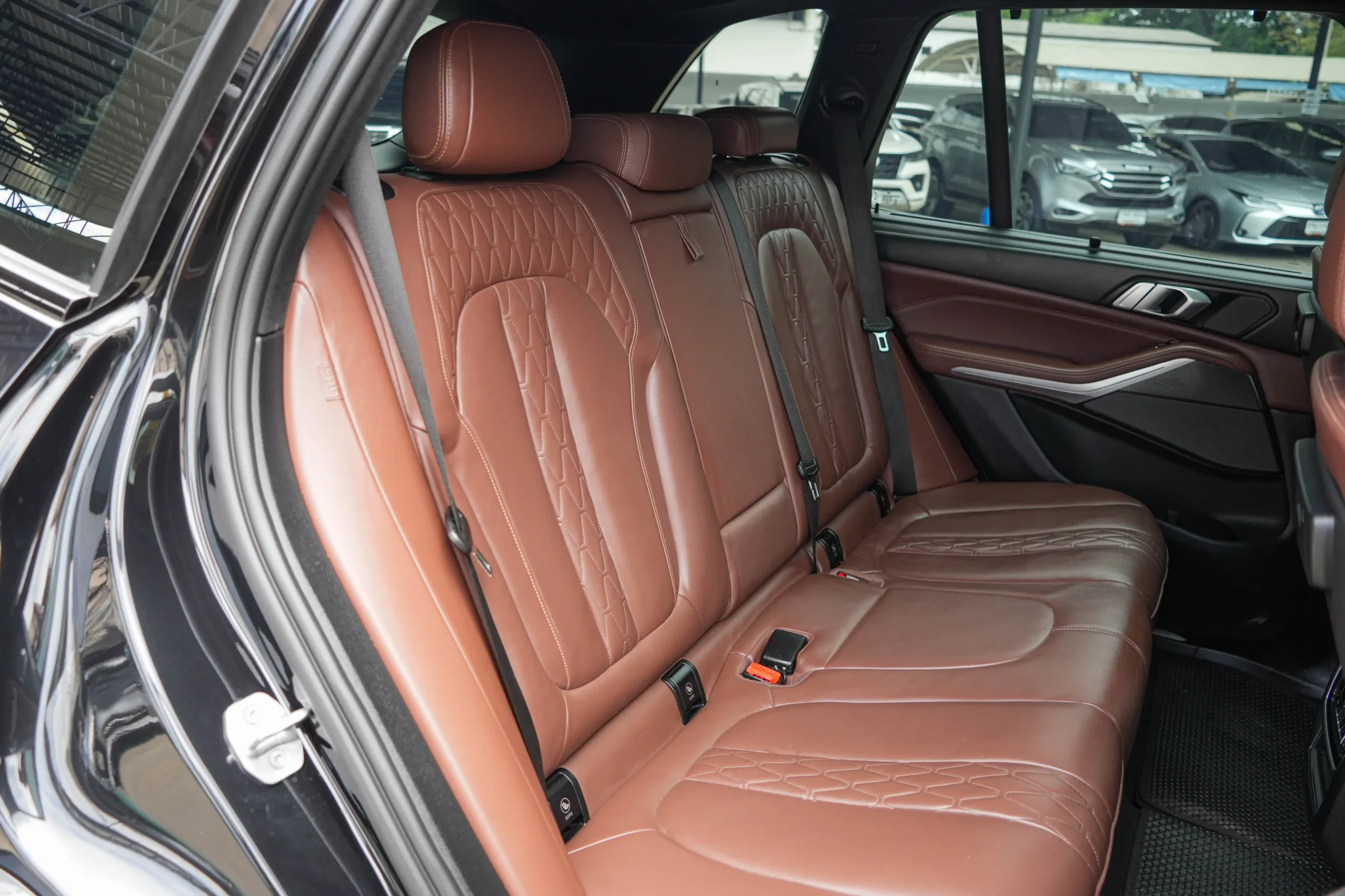 2023 BMW X5 3.0 G05 (ปี 19-25) xDrive45e M Sport AWD SUV #7ขภ-4631 - Image 27