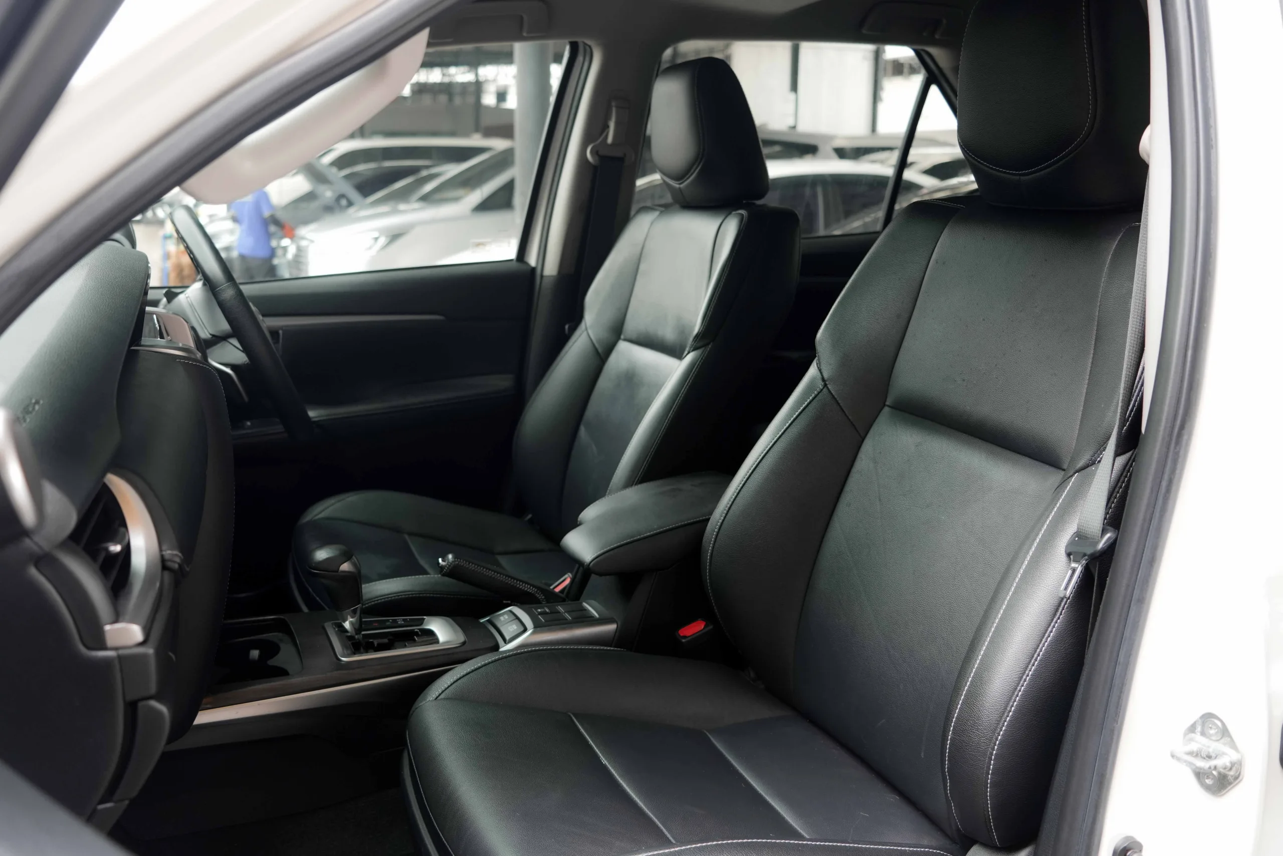 2021 Toyota FORTUNER 2.4 (ปี 15-25) V SUV #2ขฌ-5507 - Image 22