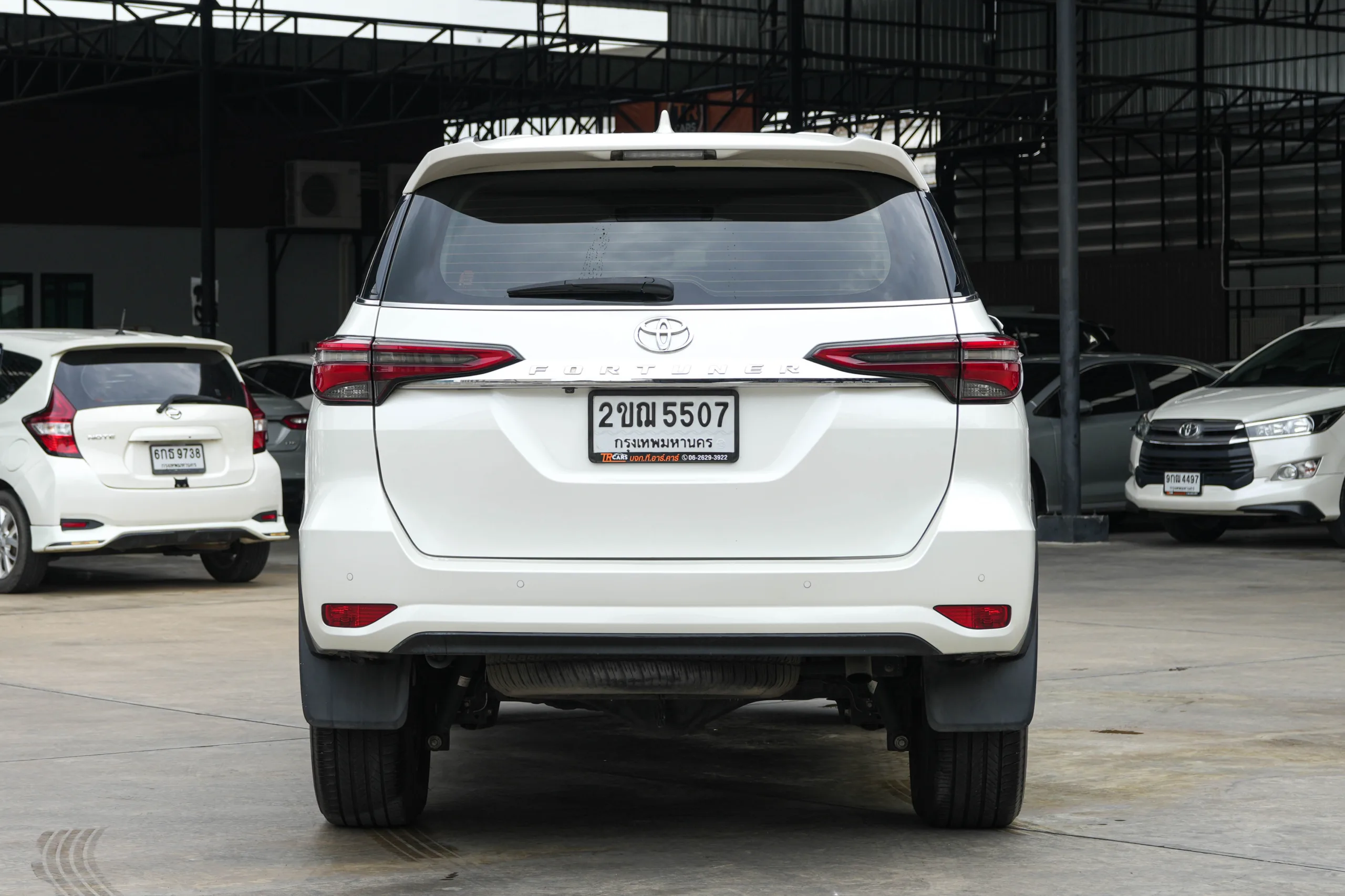 2021 Toyota FORTUNER 2.4 (ปี 15-25) V SUV #2ขฌ-5507 - Image 6