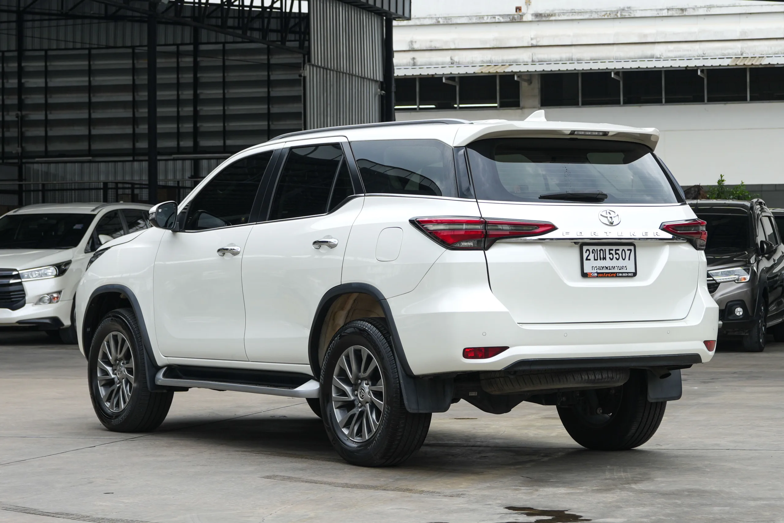 2021 Toyota FORTUNER 2.4 (ปี 15-25) V SUV #2ขฌ-5507 - Image 7