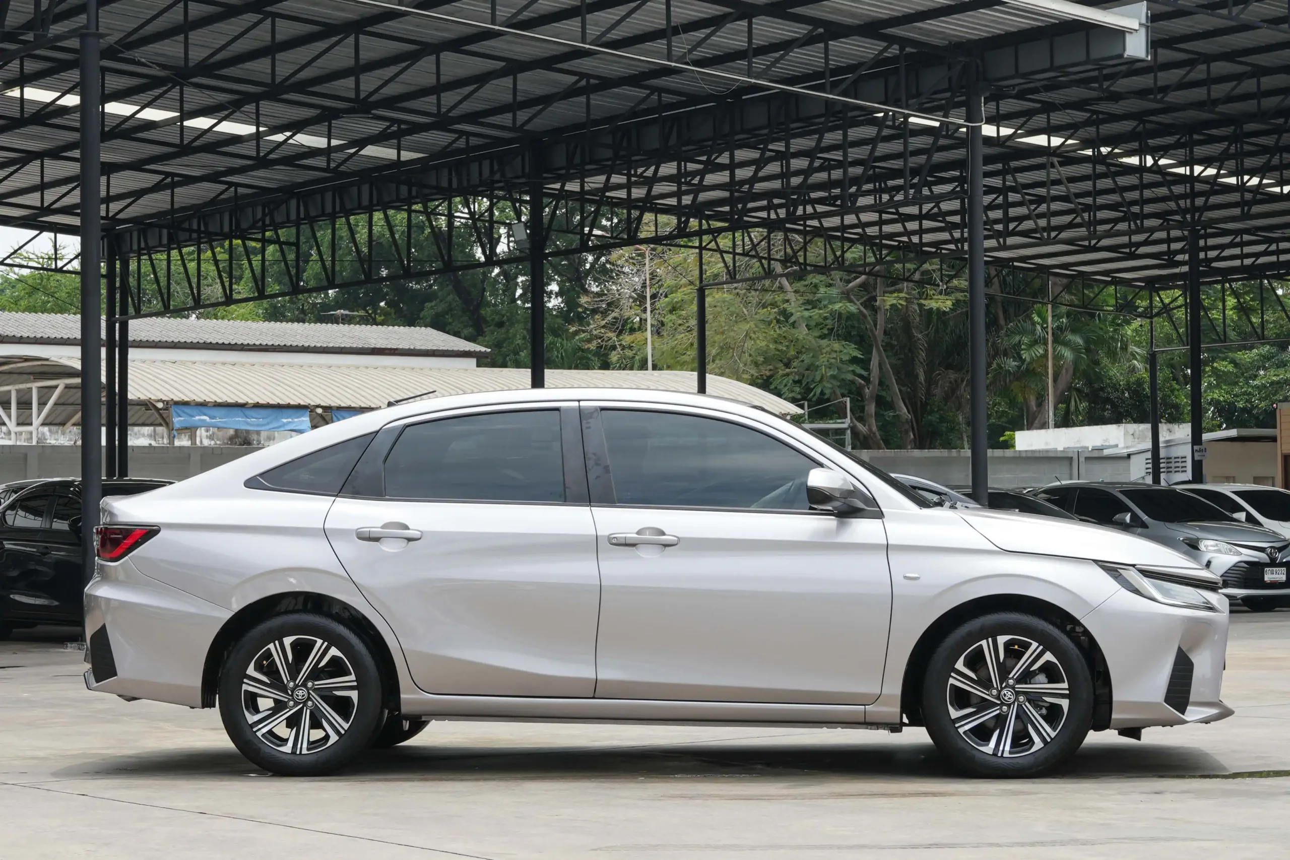 2024 Toyota Yaris Ativ 1.2 (ปี 22-28) Smart Sedan #4ขฎ-3856 - Image 8