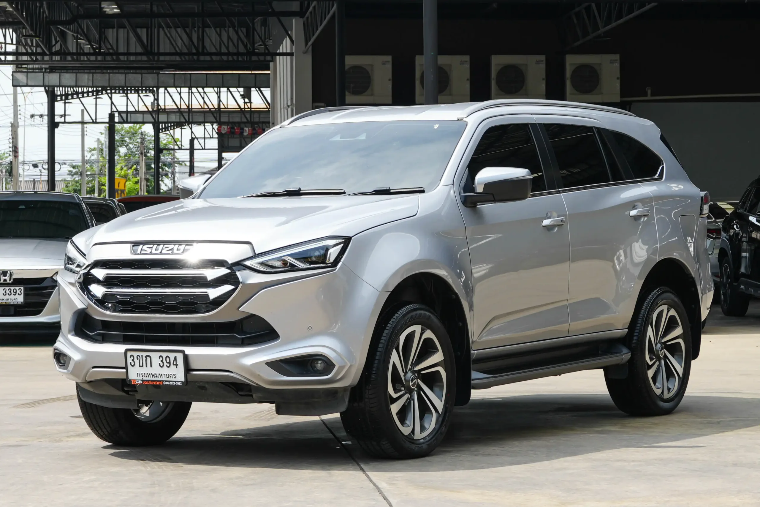 2022 Isuzu MU-X 1.9 (ปี 20-26) Ultimate SUV #3ขก-394 - Image 2