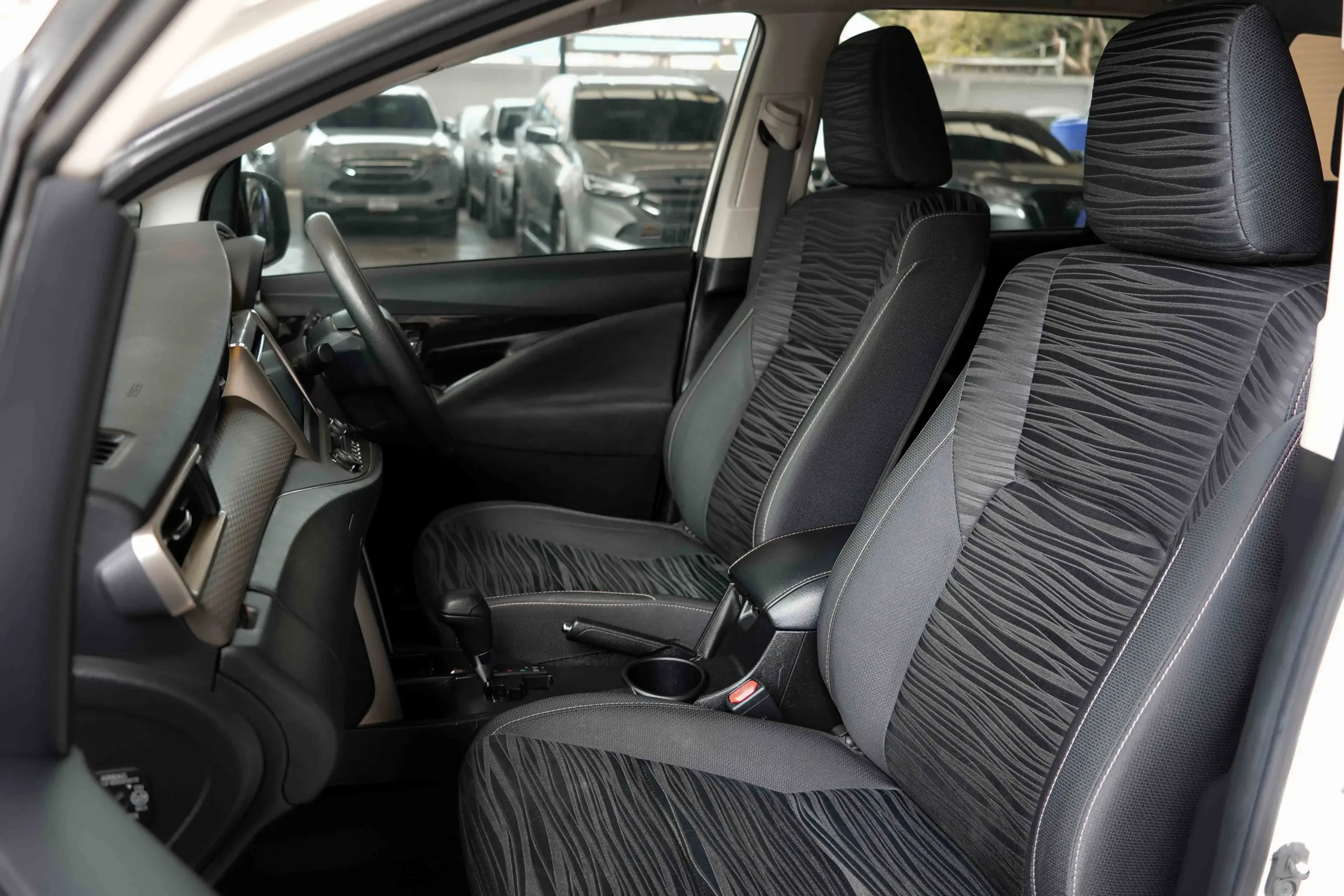 2019 Toyota INNOVA 2.8 (ปี 16-22) Crysta G Wagon #9กฒ-4497 - Image 28