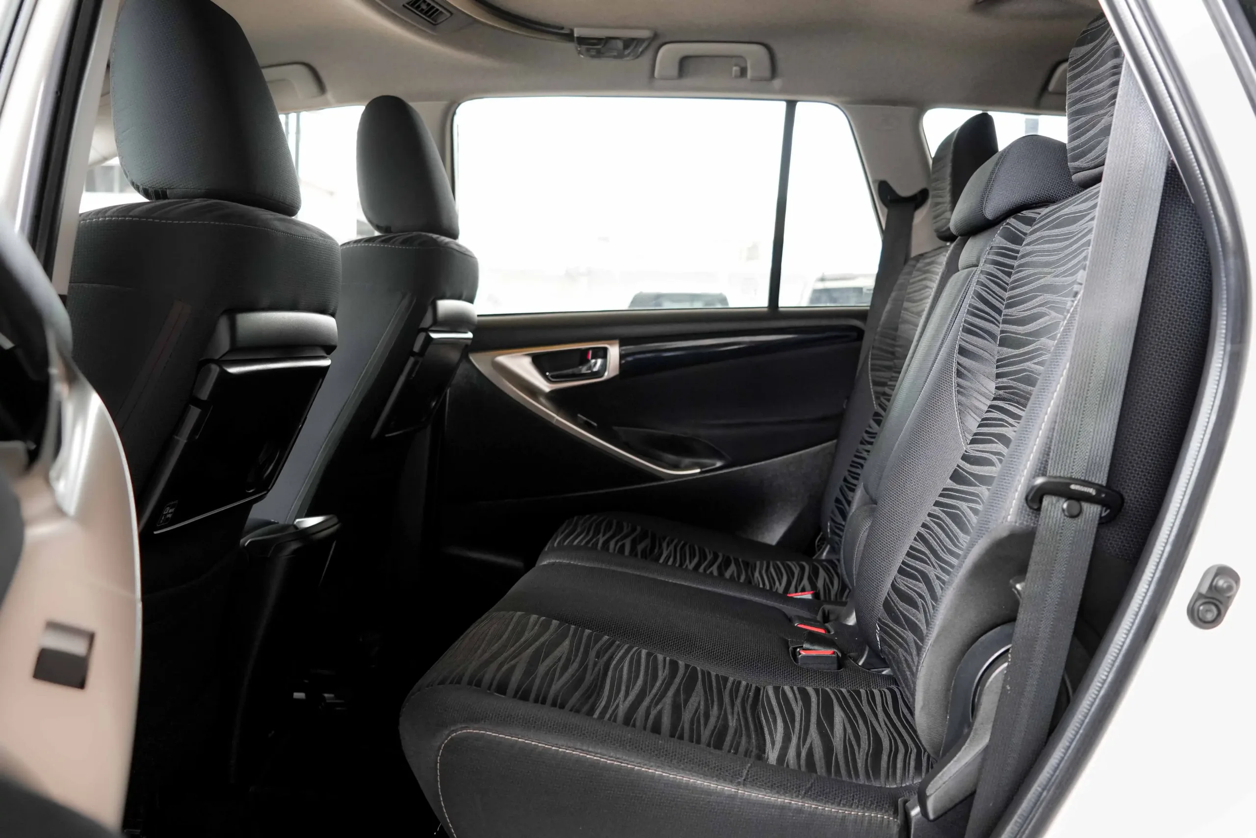 2019 Toyota INNOVA 2.8 (ปี 16-22) Crysta G Wagon #9กฒ-4497 - Image 26