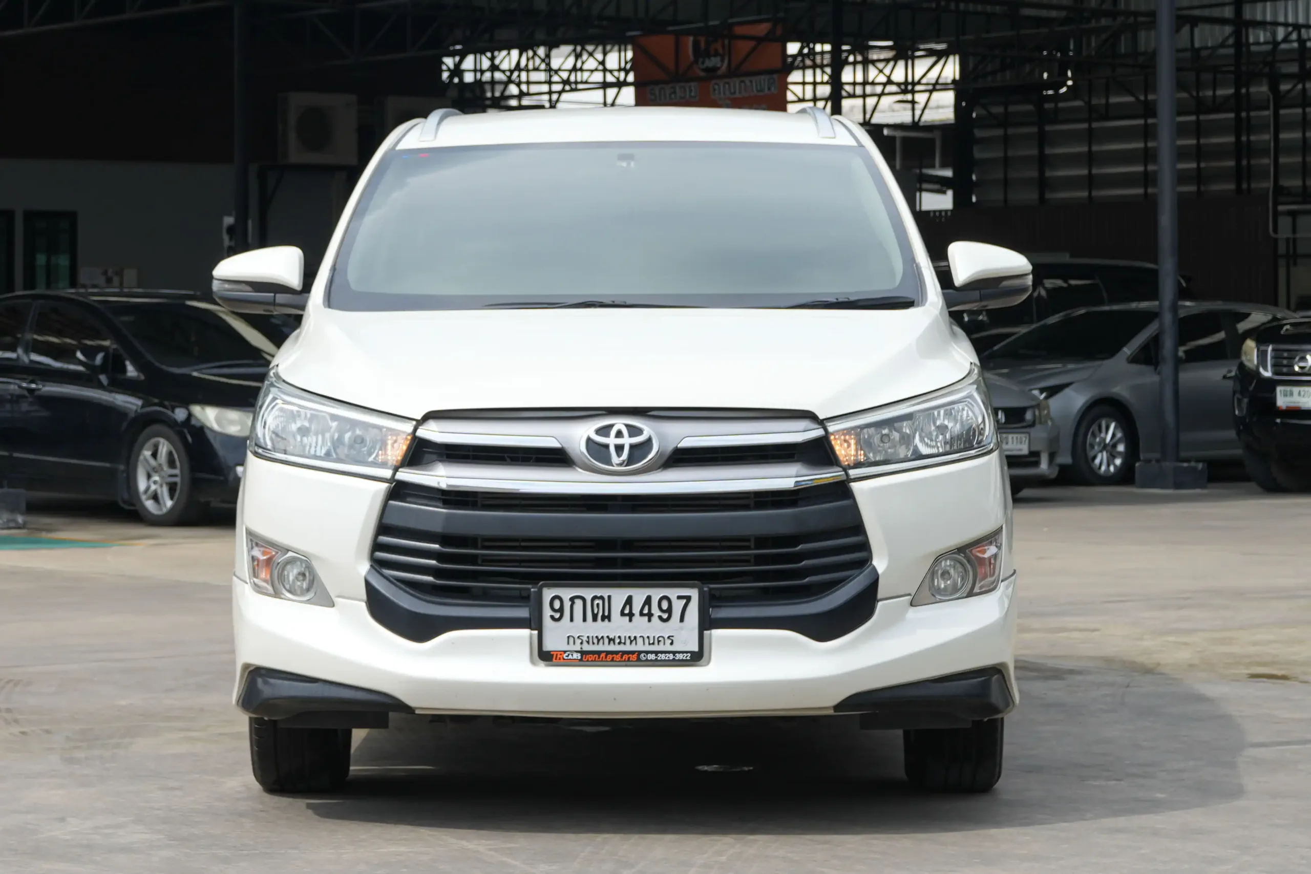 2019 Toyota INNOVA 2.8 (ปี 16-22) Crysta G Wagon #9กฒ-4497 - Image 3