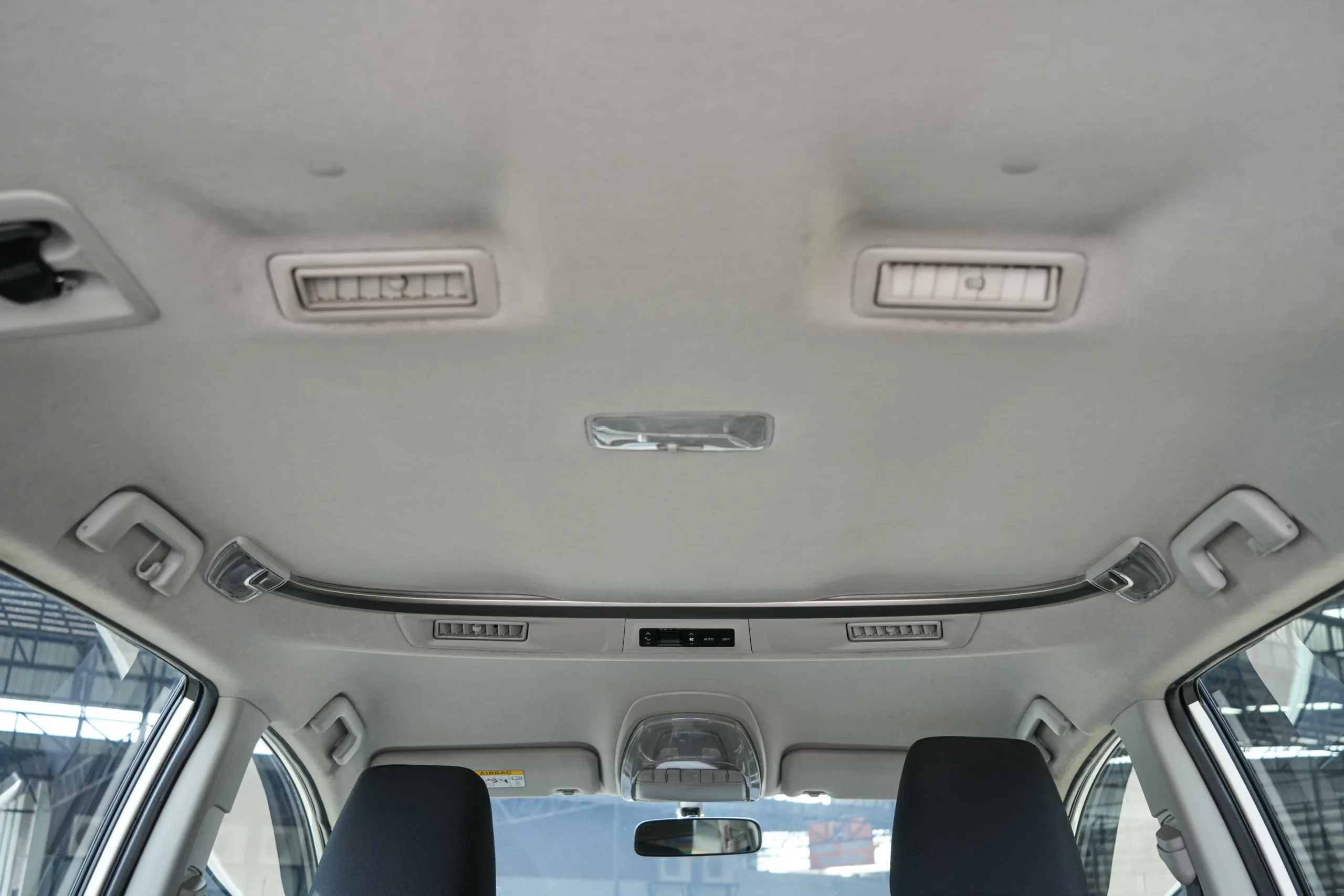 2019 Toyota INNOVA 2.8 (ปี 16-22) Crysta G Wagon #9กฒ-4497 - Image 12