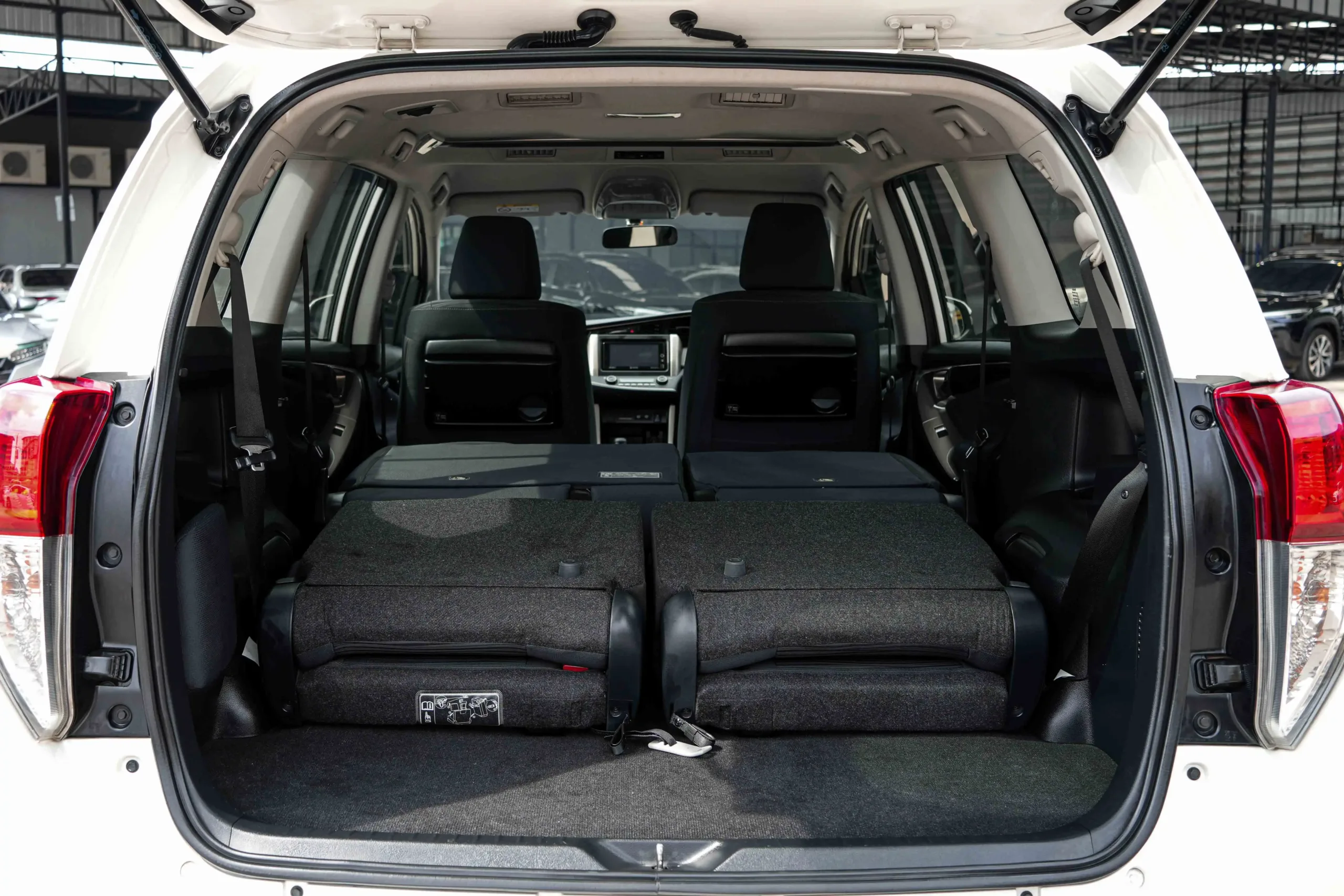 2019 Toyota INNOVA 2.8 (ปี 16-22) Crysta G Wagon #9กฒ-4497 - Image 33