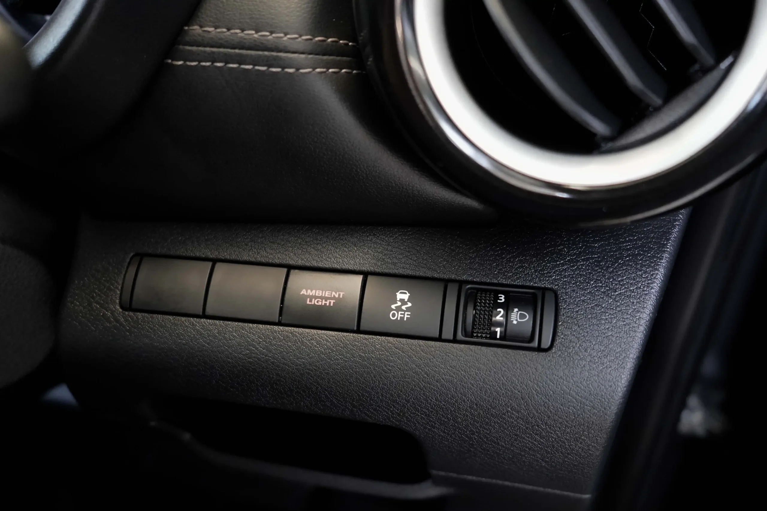 2023 Nissan Kicks 1.2 (ปี 20-26) V SUV #4ขย-3417 - Image 20