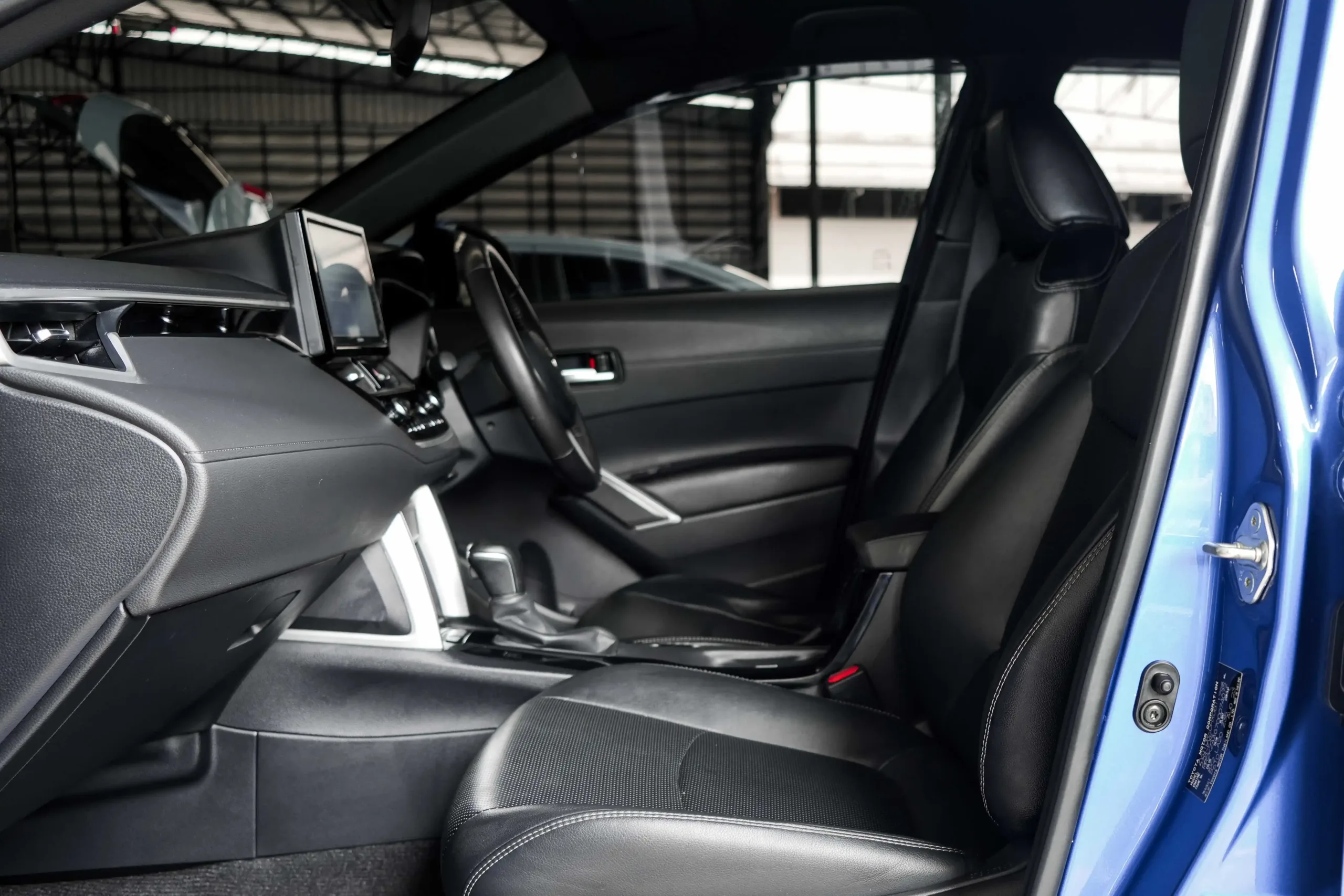 2023 Toyota Corolla Cross 1.8 (ปี 20-26) Hybrid Premium SUV #4ขบ-8726 - Image 23