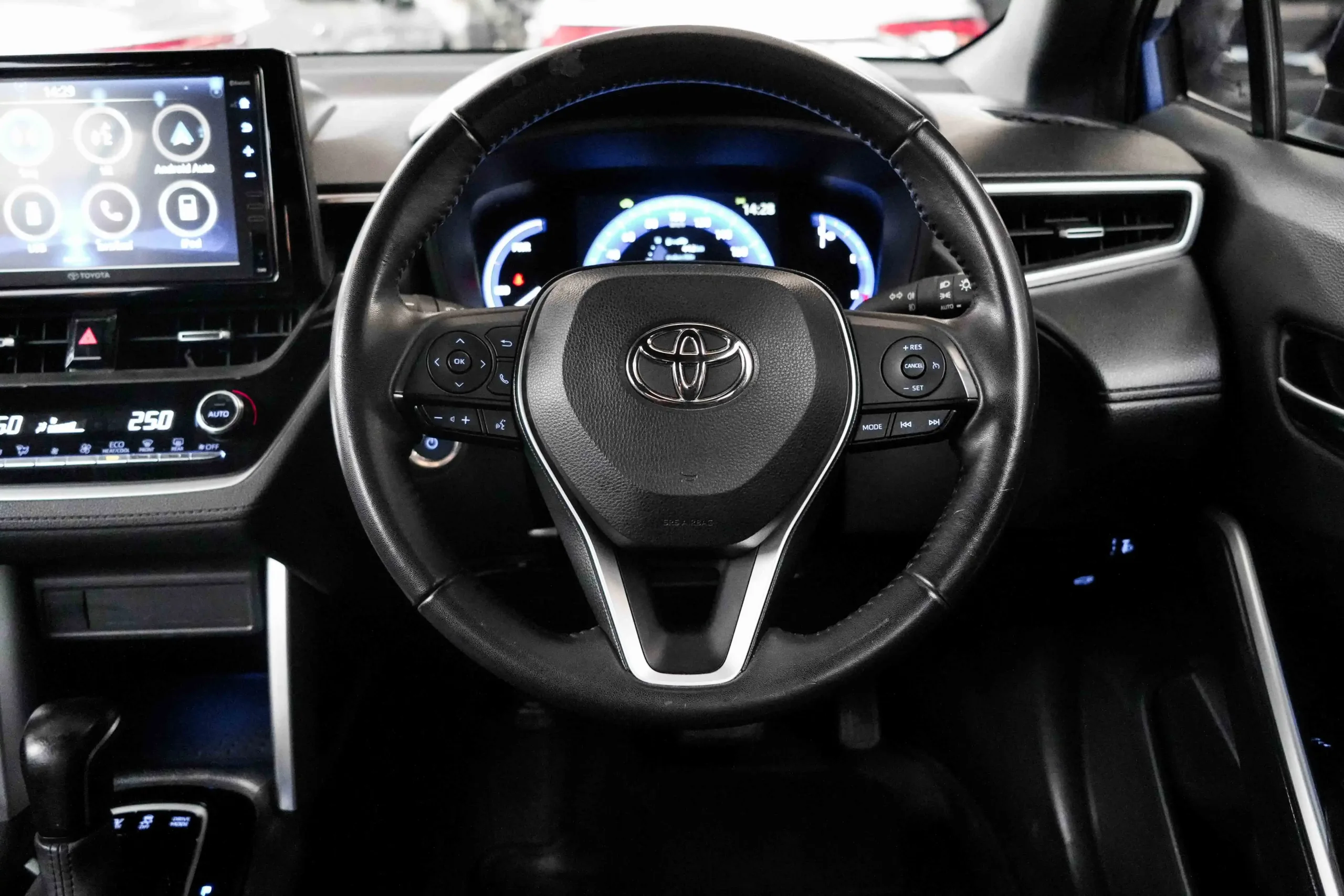 2023 Toyota Corolla Cross 1.8 (ปี 20-26) Hybrid Premium SUV #4ขบ-8726 - Image 15
