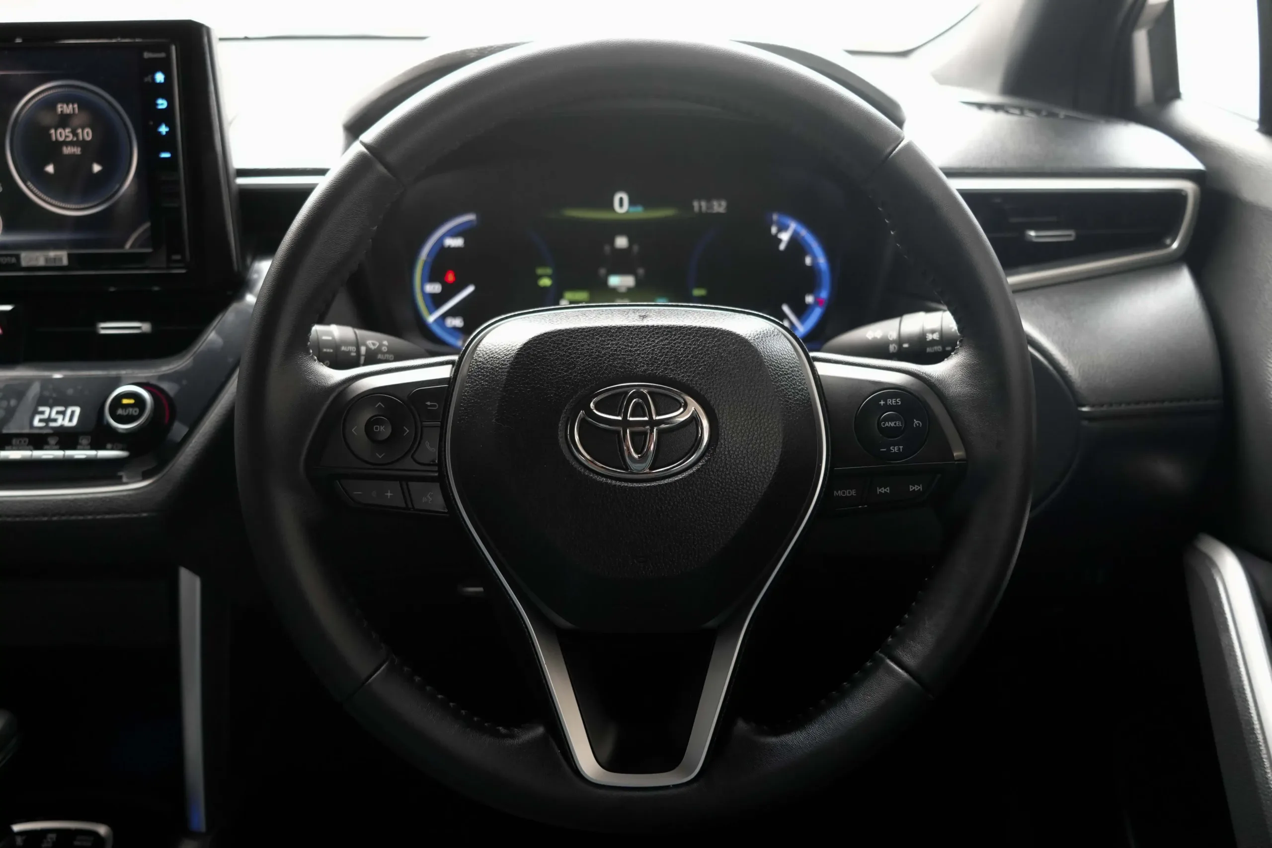 2023 Toyota Corolla Cross 1.8 (ปี 20-26) Hybrid Premium SUV #4ขพ-1391 - Image 21