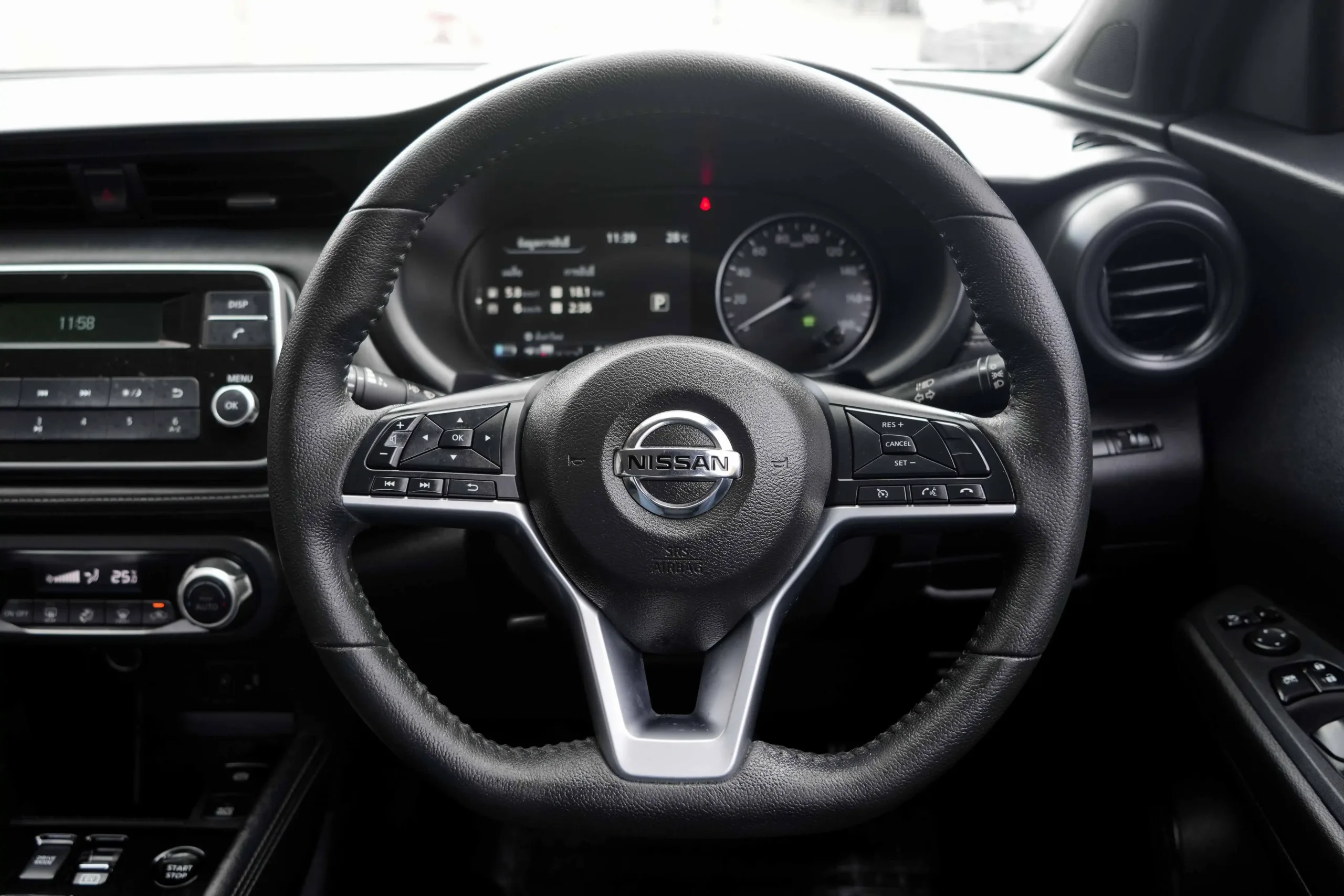 2023 Nissan Kicks 1.2 (ปี 20-26) E SUV #3ขร-3032 - Image 24
