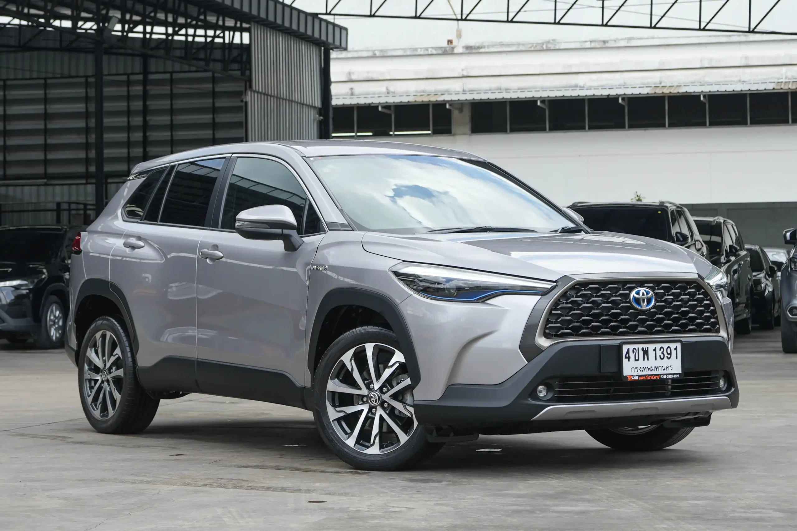 2023 Toyota Corolla Cross 1.8 (ปี 20-26) Hybrid Premium SUV #4ขพ-1391 - Image 12