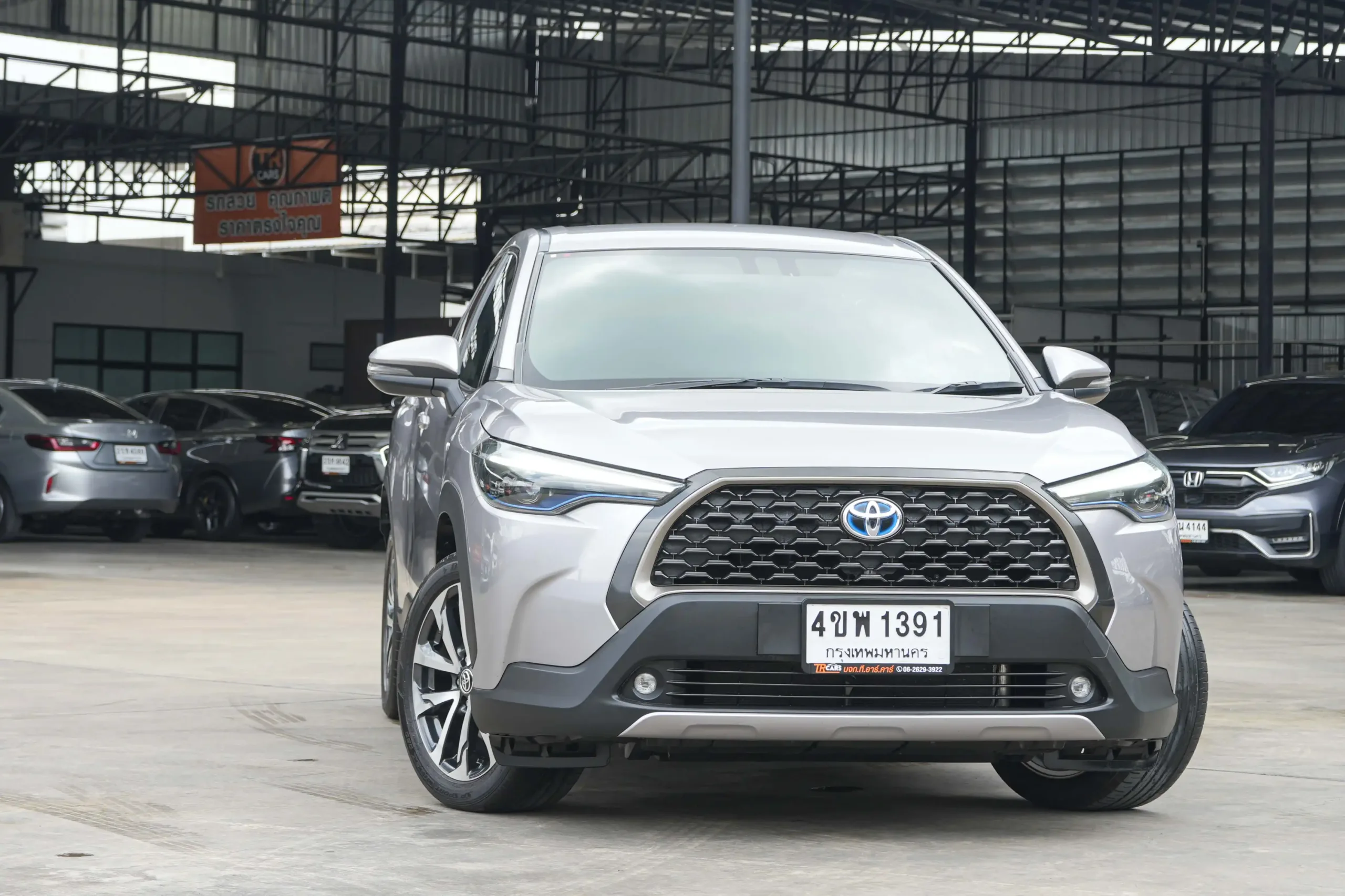 2023 Toyota Corolla Cross 1.8 (ปี 20-26) Hybrid Premium SUV #4ขพ-1391 - Image 11