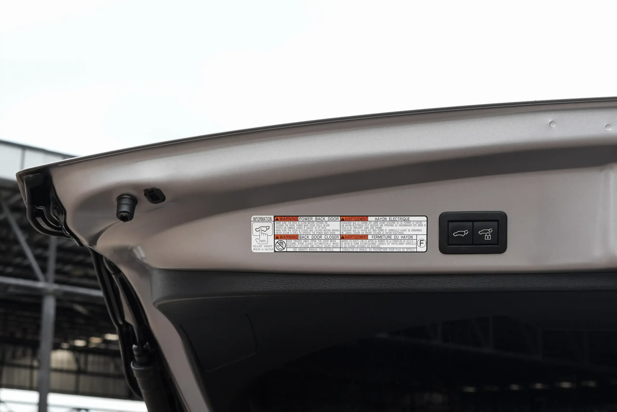 2023 Toyota Corolla Cross 1.8 (ปี 20-26) Hybrid Premium SUV #4ขพ-1391 - Image 9