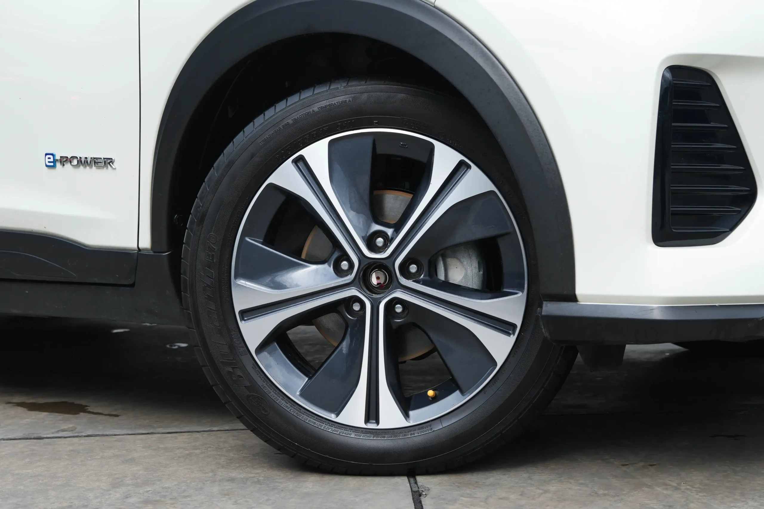 2023 Nissan Kicks 1.2 (ปี 20-26) E SUV #3ขร-3032 - Image 12