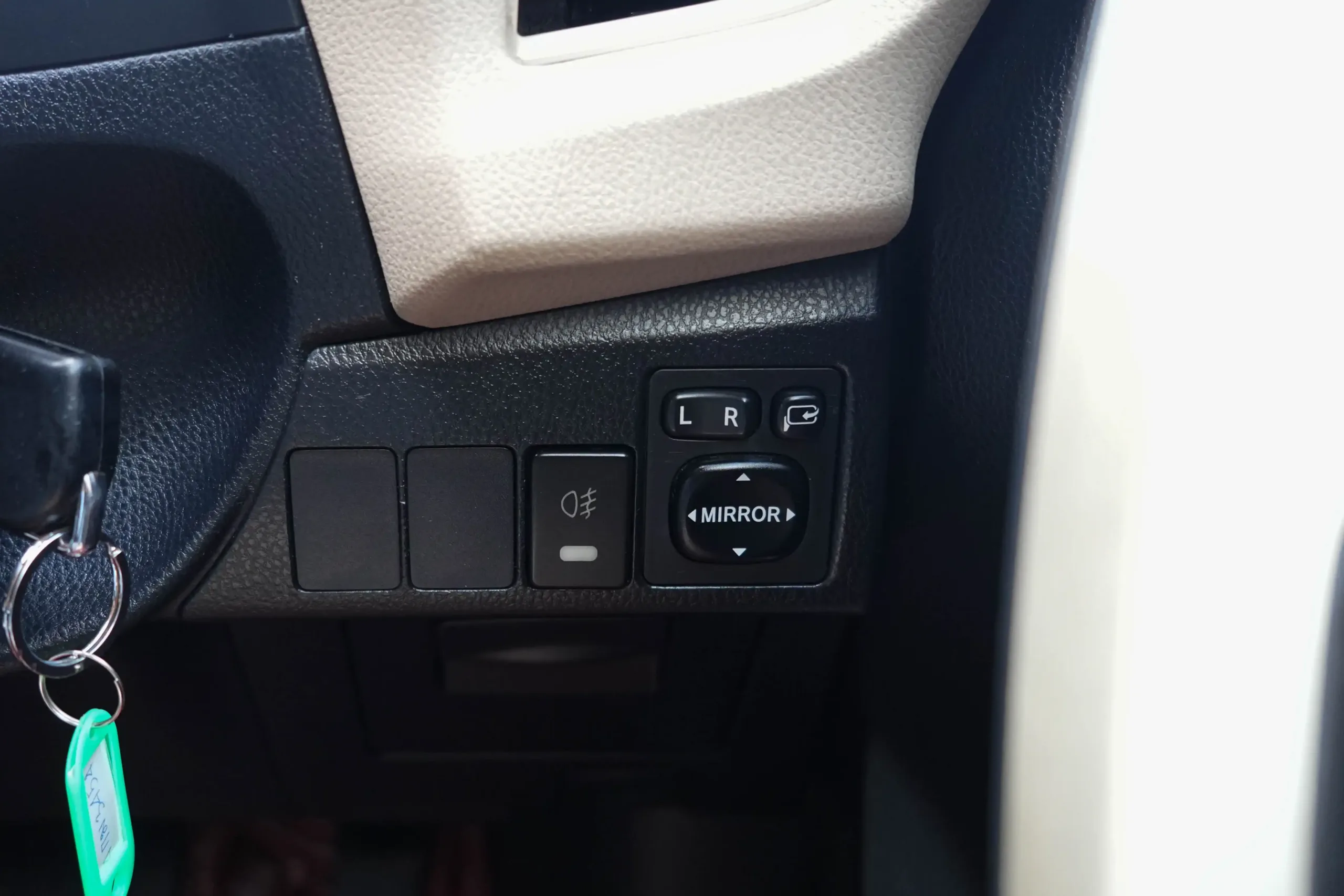 2016 Toyota Corolla Altis 1.6 (ปี 14-18) G Sedan #4กม-3454 - Image 18