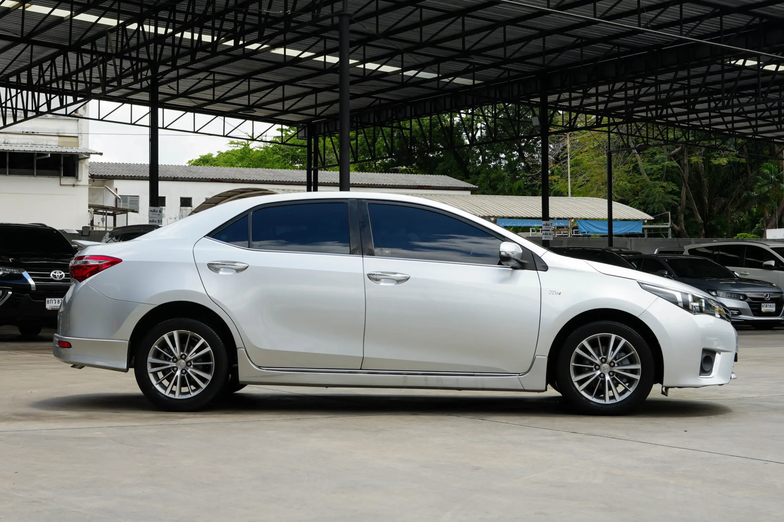 2016 Toyota Corolla Altis 1.6 (ปี 14-18) G Sedan #4กม-3454 - Image 6