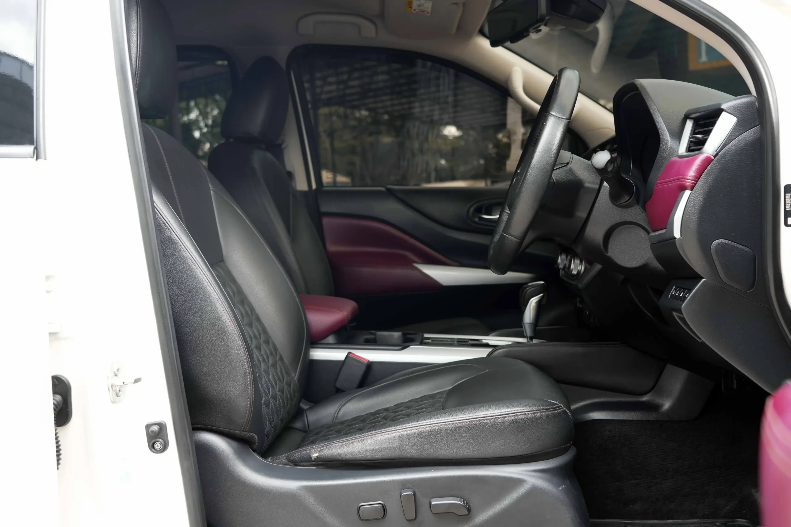 2023 Nissan Terra 2.3 (ปี 18-26) VL SUV # 4ขท-6023 - Image 17