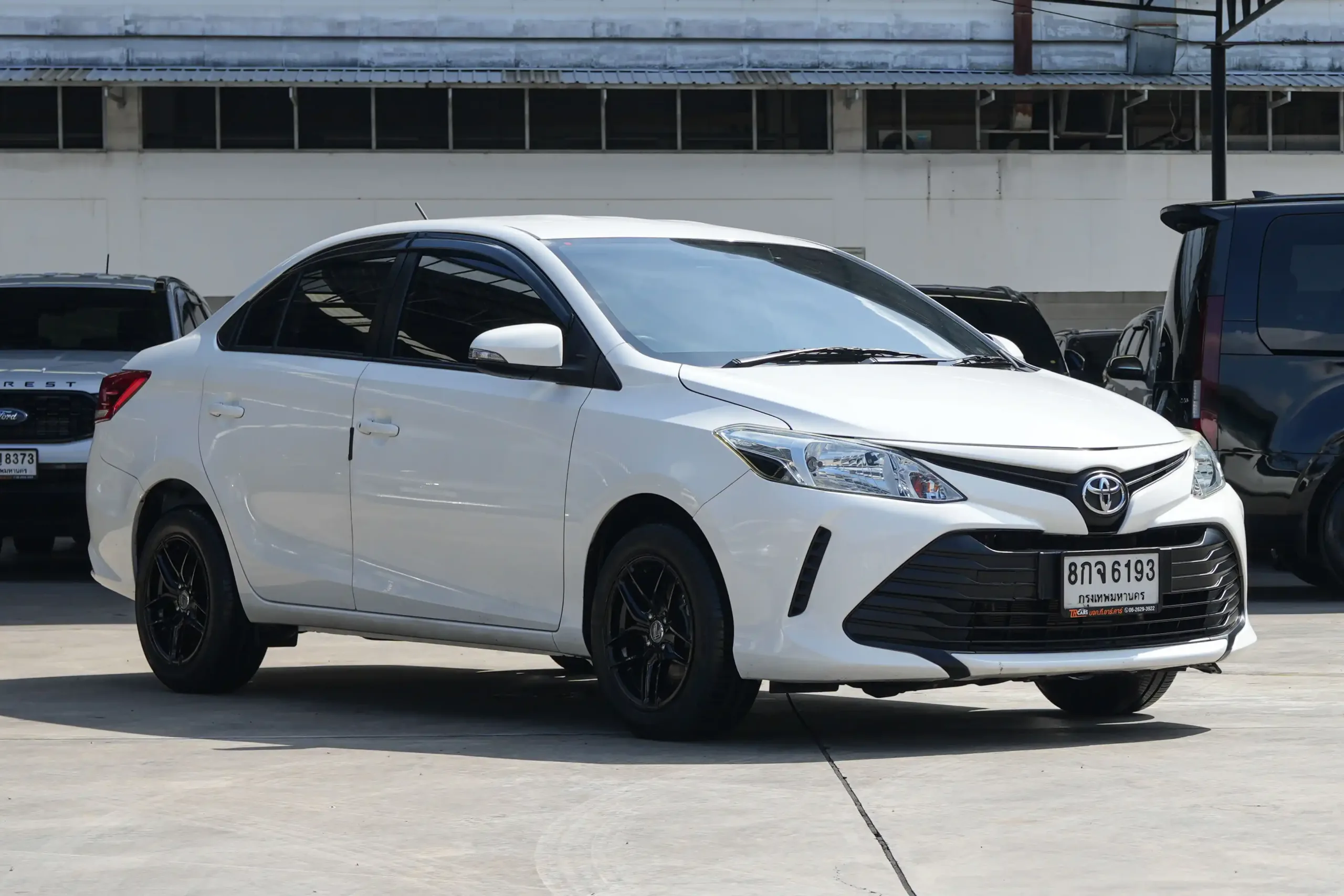 2018 Toyota VIOS 1.5 (ปี 17-22) E Sedan #8กจ-6193 - Image 2