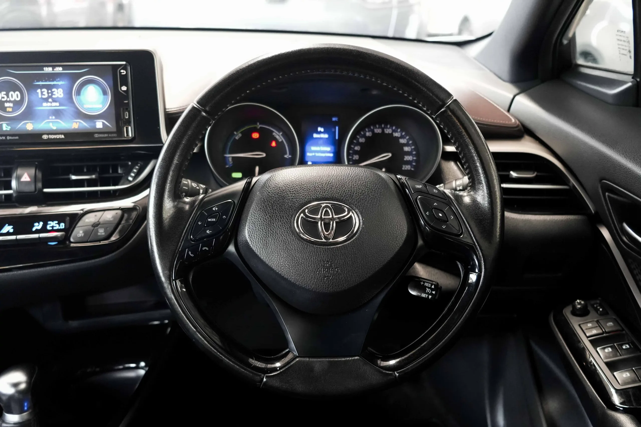 2019 Toyota C-HR 1.8 (ปี 17-23) HV Mid SUV #8กฉ-474 - Image 12