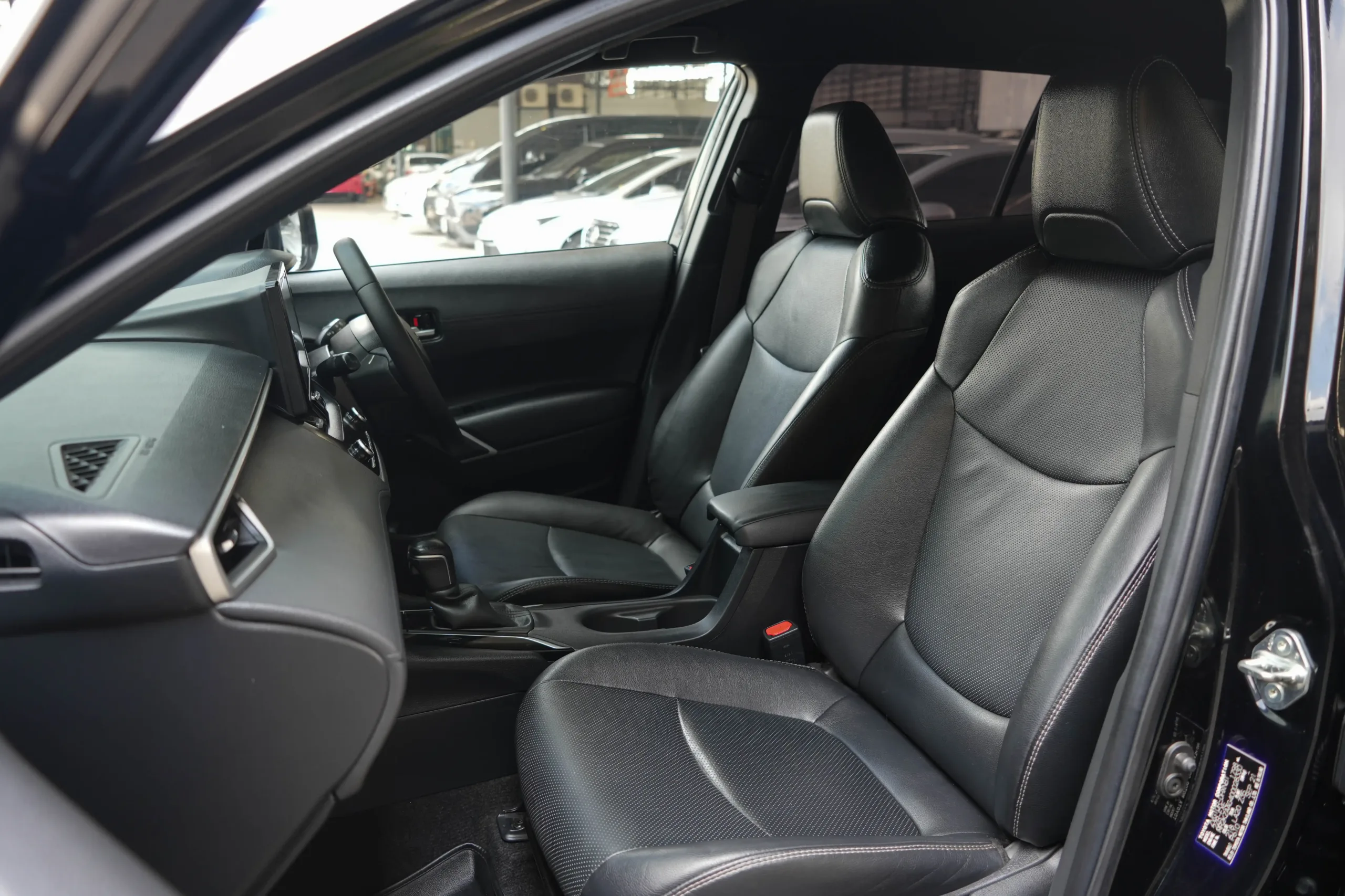 2021 Toyota Corolla Cross 1.8 (ปี 20-26) Hybrid Smart SUV #9กฎ-2915 - Image 18