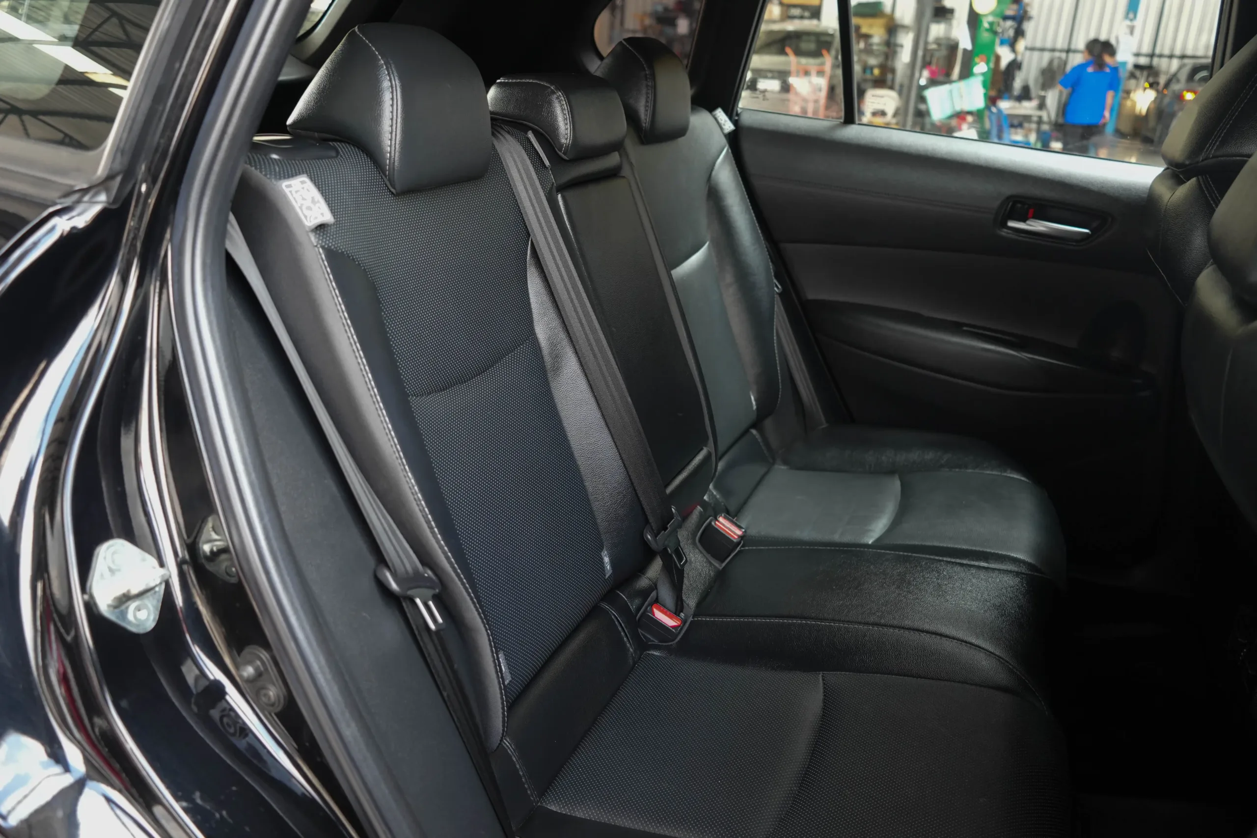 2021 Toyota Corolla Cross 1.8 (ปี 20-26) Hybrid Smart SUV #9กฎ-2915 - Image 19