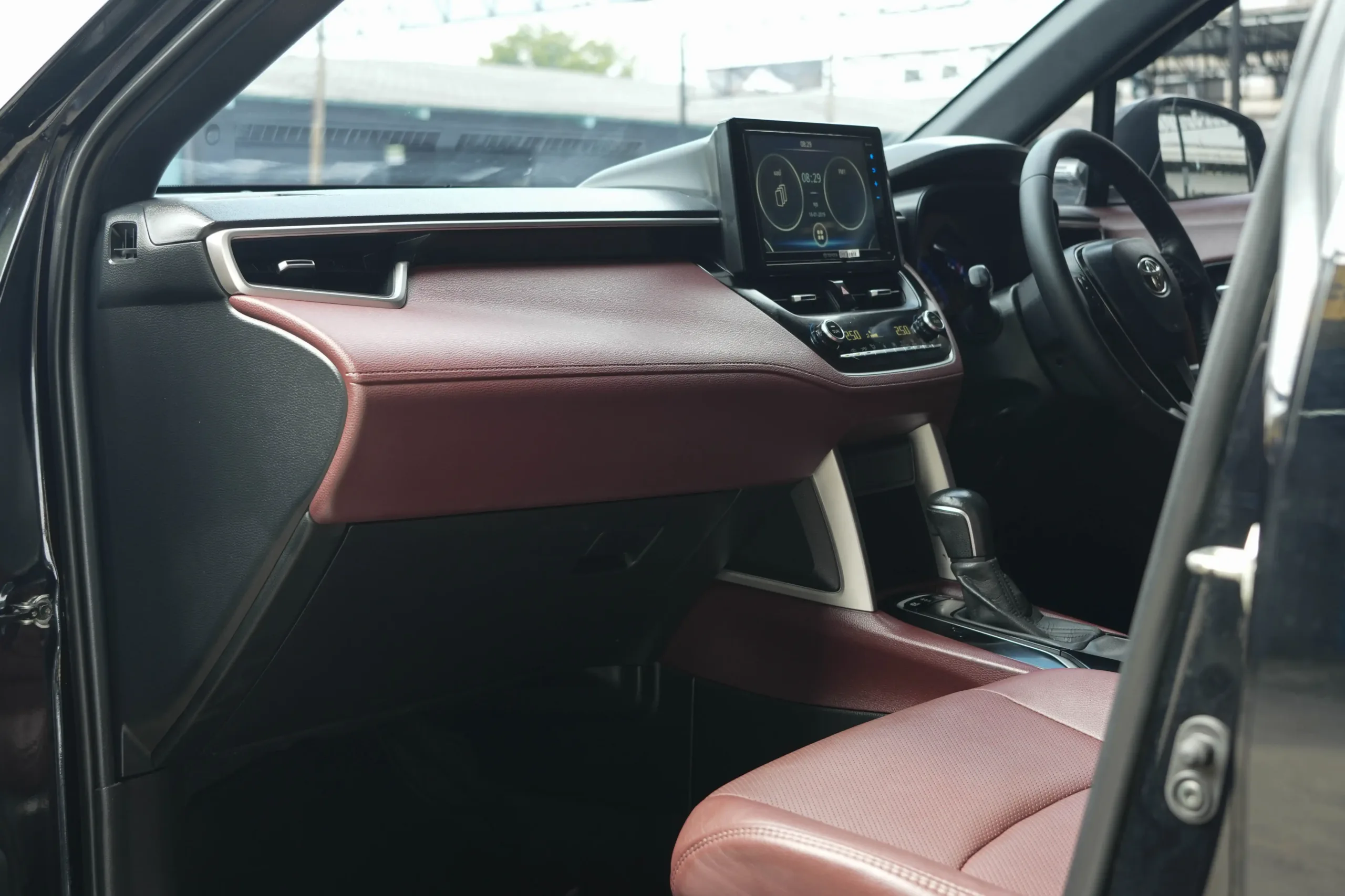 2022 Toyota Corolla Cross 1.8 (ปี 20-26) Hybrid Premium SUV # 3ขญ-5426 - Image 20