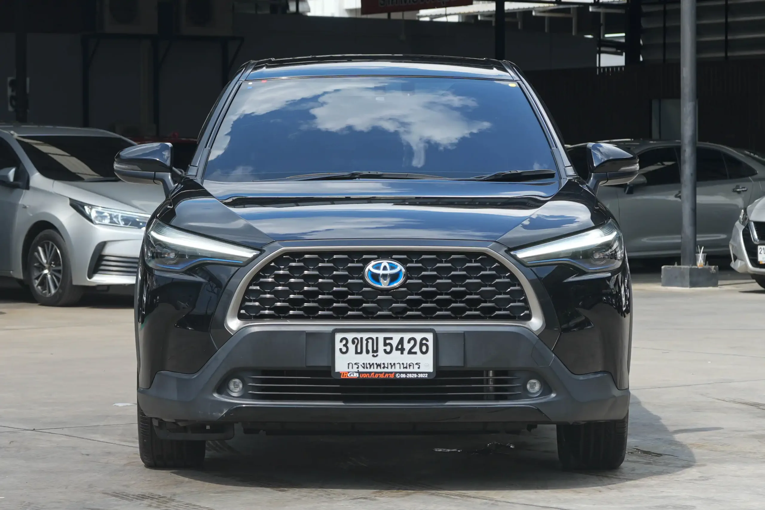 2022 Toyota Corolla Cross 1.8 (ปี 20-26) Hybrid Premium SUV # 3ขญ-5426 - Image 2