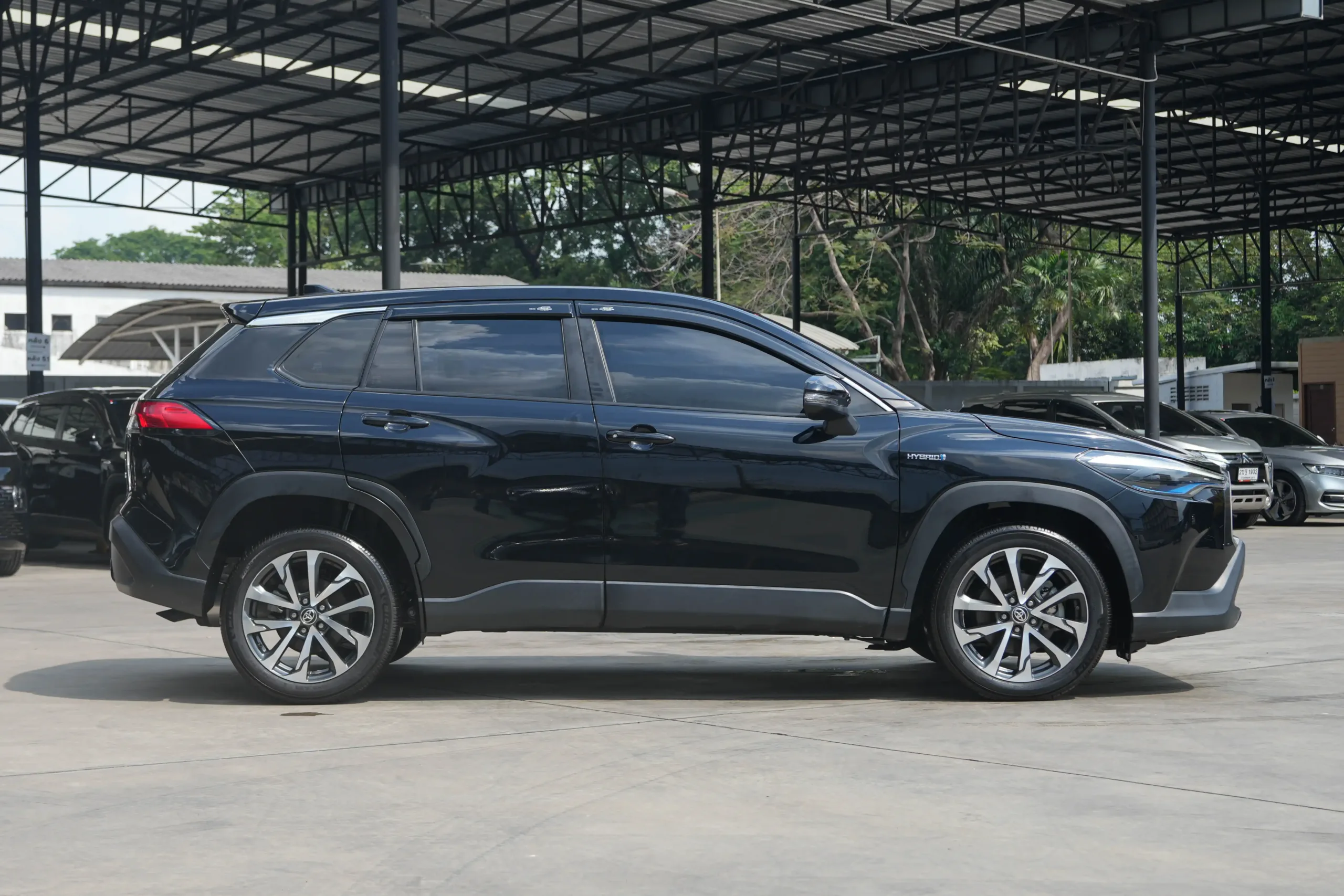 2022 Toyota Corolla Cross 1.8 (ปี 20-26) Hybrid Premium SUV # 3ขญ-5426 - Image 8
