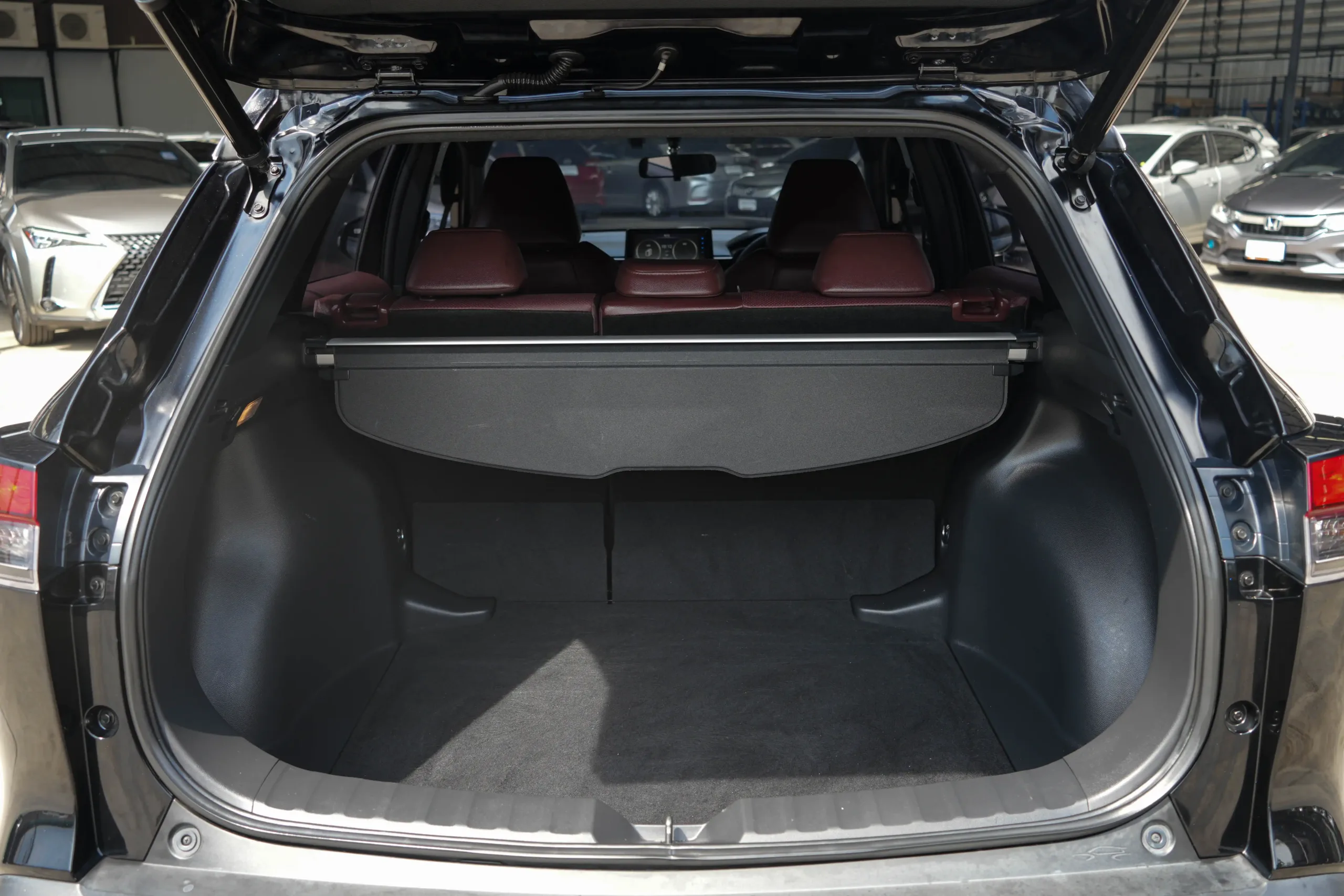 2022 Toyota Corolla Cross 1.8 (ปี 20-26) Hybrid Premium SUV # 3ขญ-5426 - Image 10