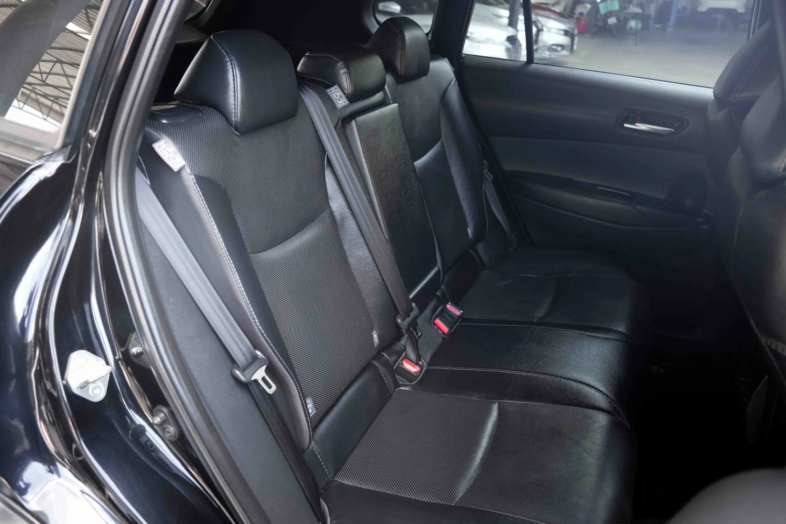2021 Toyota Corolla Cross 1.8 (ปี 20-26) Hybrid Smart SUV #2ขณ-8386 - Image 19