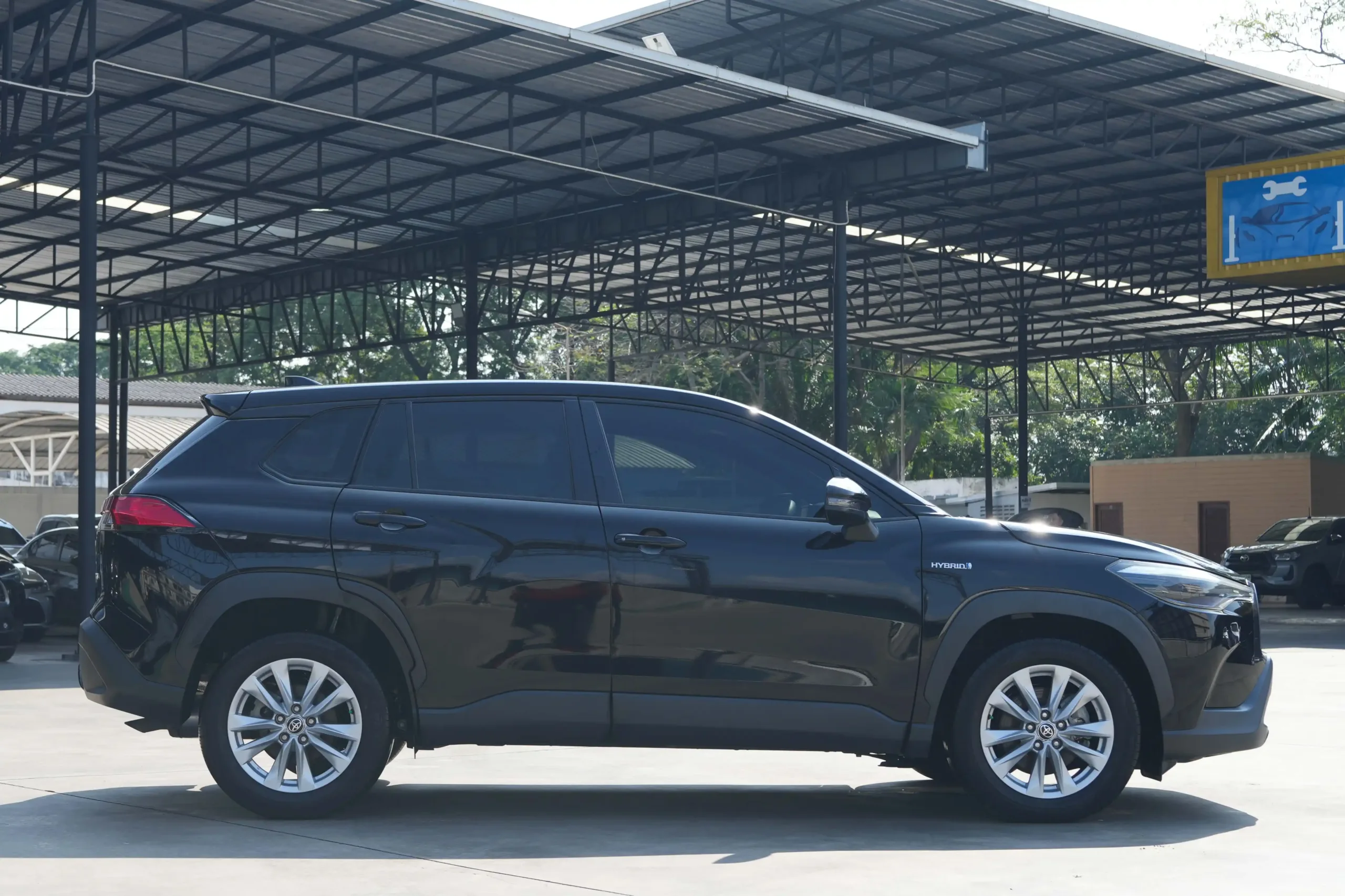 2021 Toyota Corolla Cross 1.8 (ปี 20-26) Hybrid Smart SUV #2ขณ-8386 - Image 8