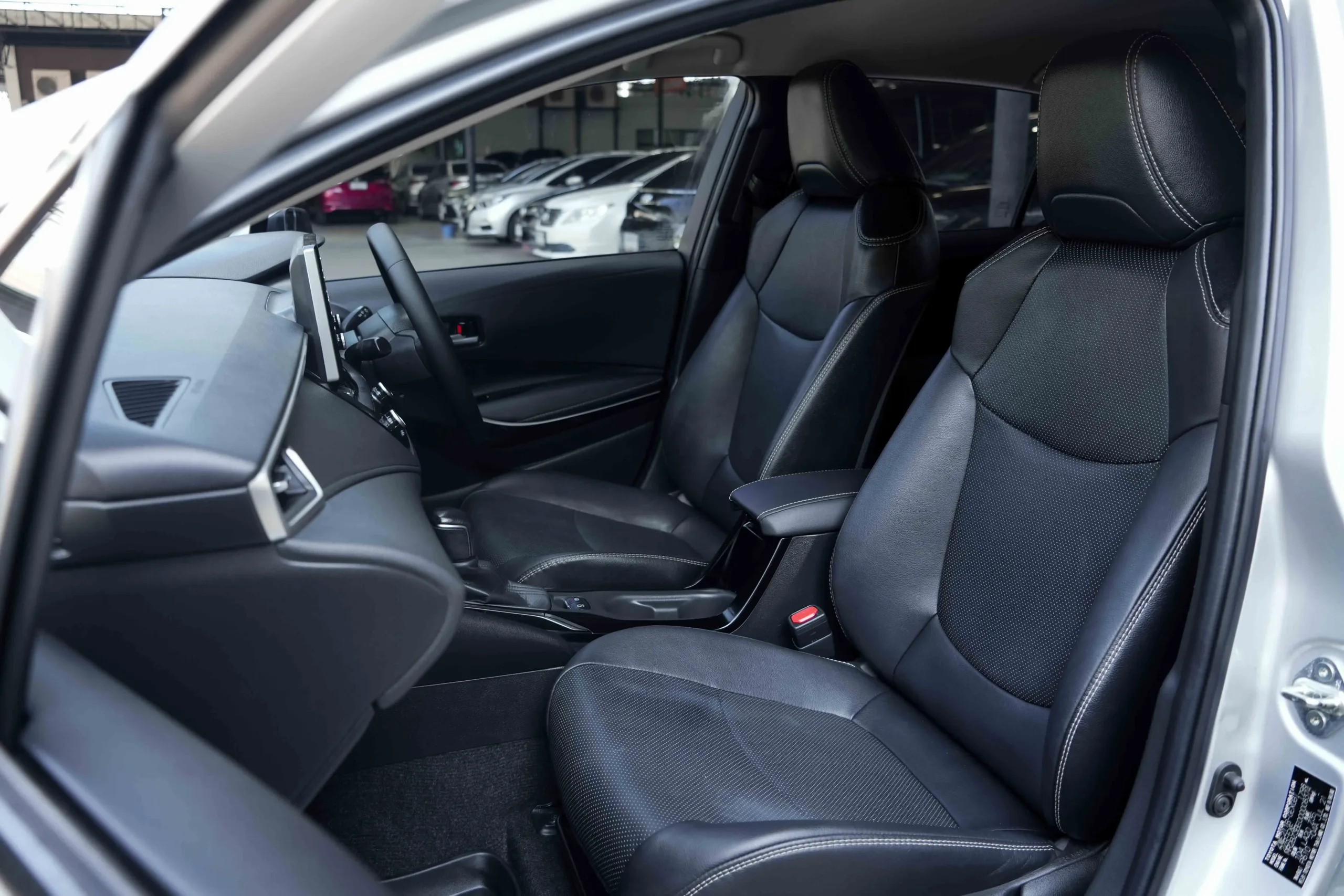 2021 Toyota Corolla Altis 1.8 (ปี 19-25) Hybrid Smart Sedan #2ขณ-7633 - Image 18