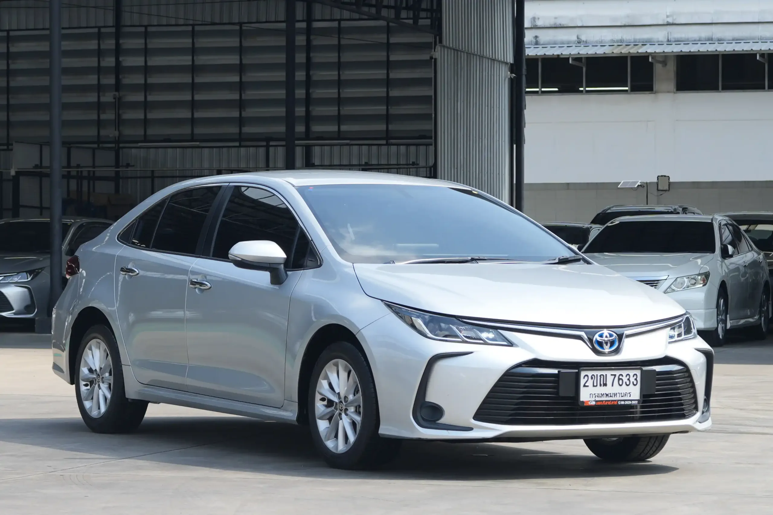 2021 Toyota Corolla Altis 1.8 (ปี 19-25) Hybrid Smart Sedan #2ขณ-7633 - Image 3