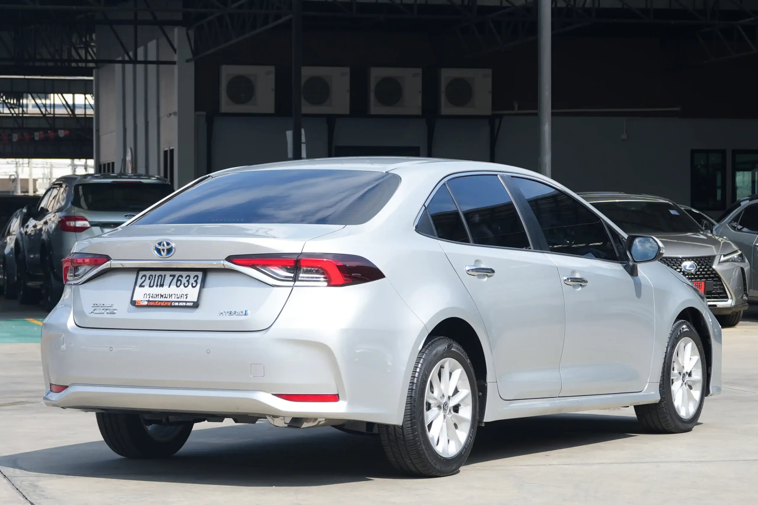 2021 Toyota Corolla Altis 1.8 (ปี 19-25) Hybrid Smart Sedan #2ขณ-7633 - Image 7