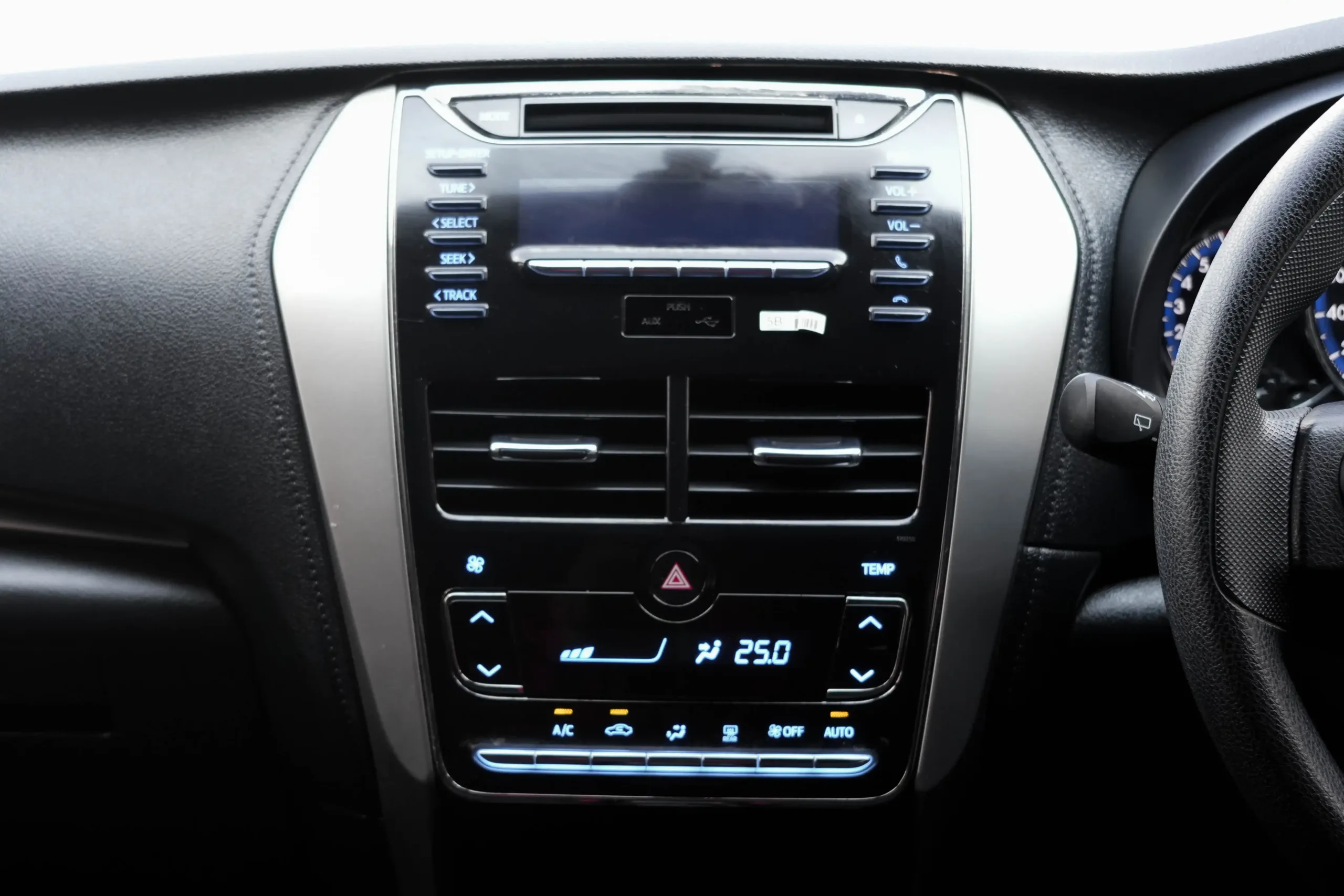 2018 Toyota YARIS 1.2 (ปี 13-17) E Hatchback #7กบ-9975 - Image 14